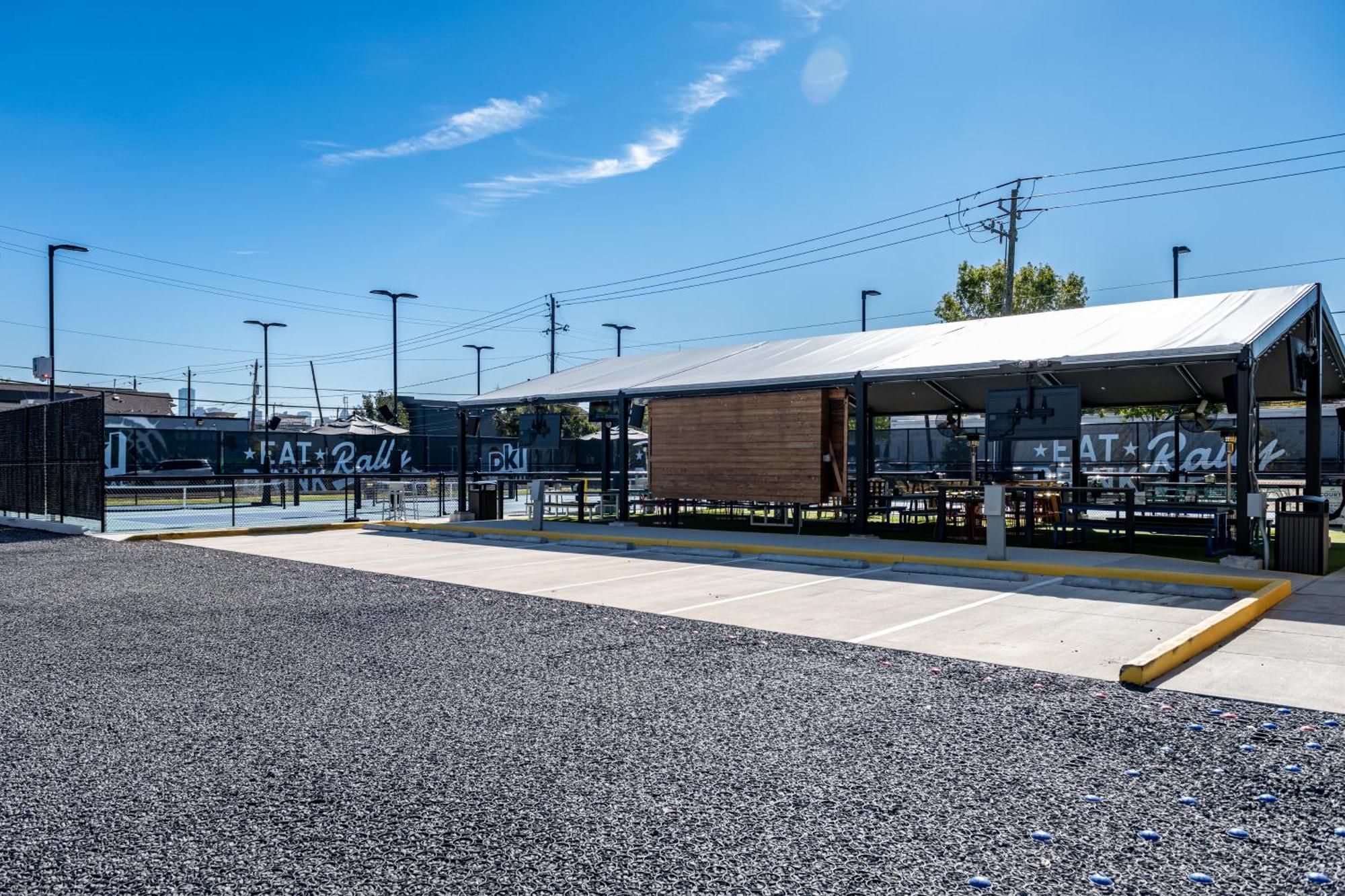 Holiday home Luxurious Escape Spacious Layout Sleeps 10 With Bbq & Private Rooftop & Mini Gym - Mins To Downtown