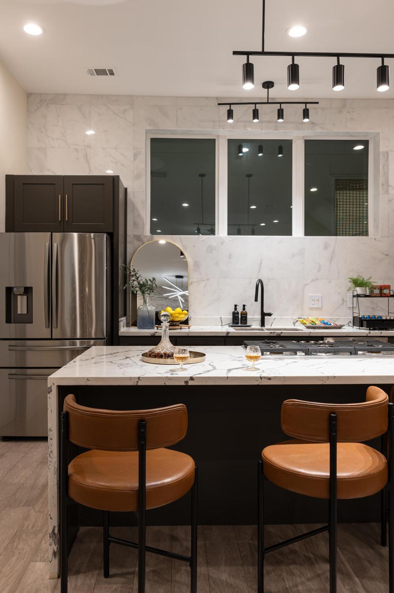 Luxurious Escape Spacious Layout Sleeps 10 With Bbq & Private Rooftop & Mini Gym - Mins To Downtown Houston