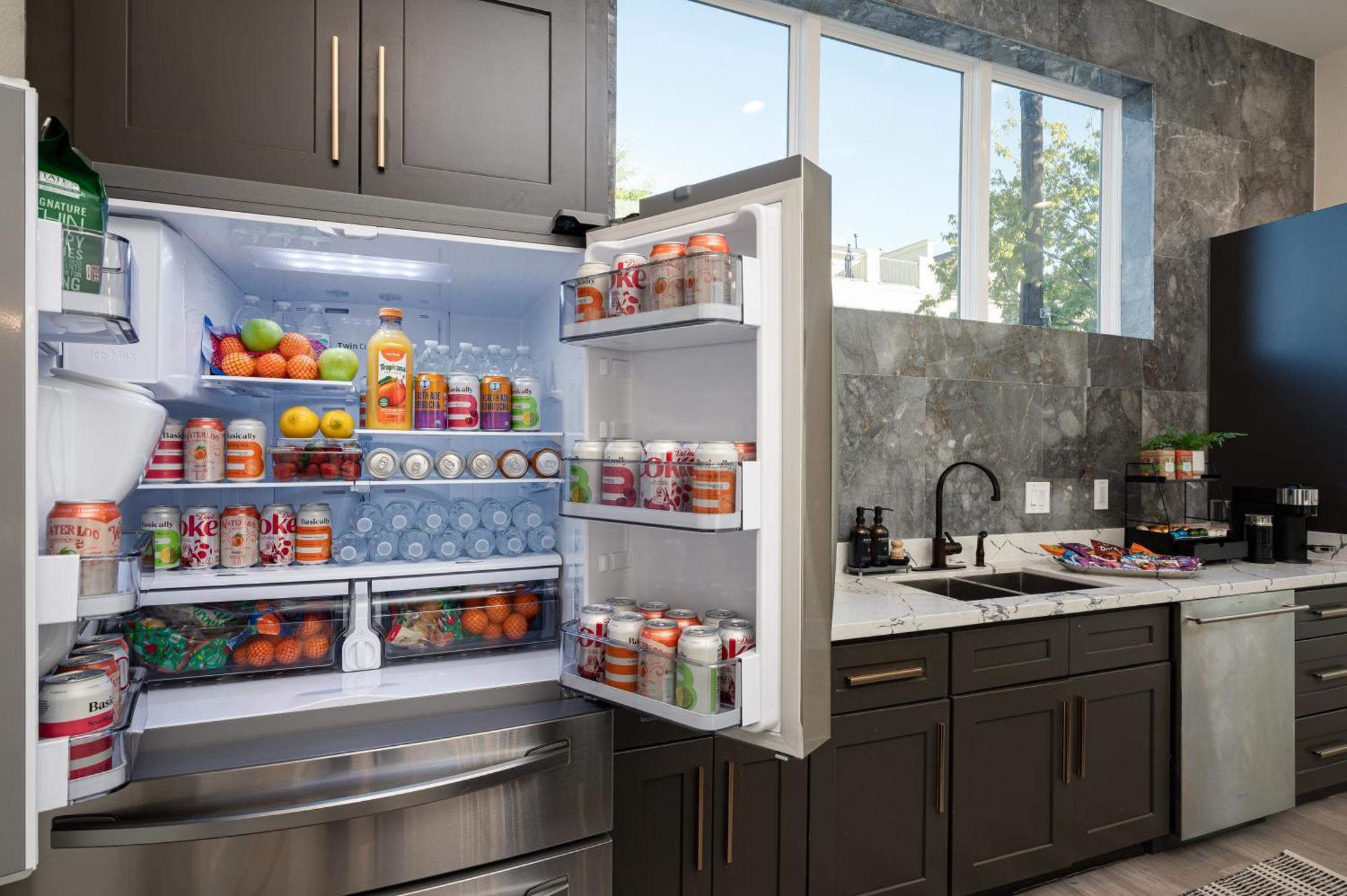 Luxury Finishes Sleeps 10 Spacious Layout Private Rooftop & Bbq & Mini Gym - Close To Everything Holiday home Houston