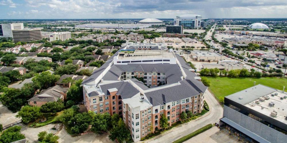 Gorgeous Furnished Near Texas Medical Center & Nrg Stadium Apartment
