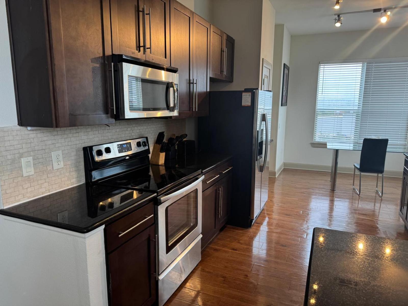 Gorgeous Furnished Near Texas Medical Center & Nrg Stadium Apartment *