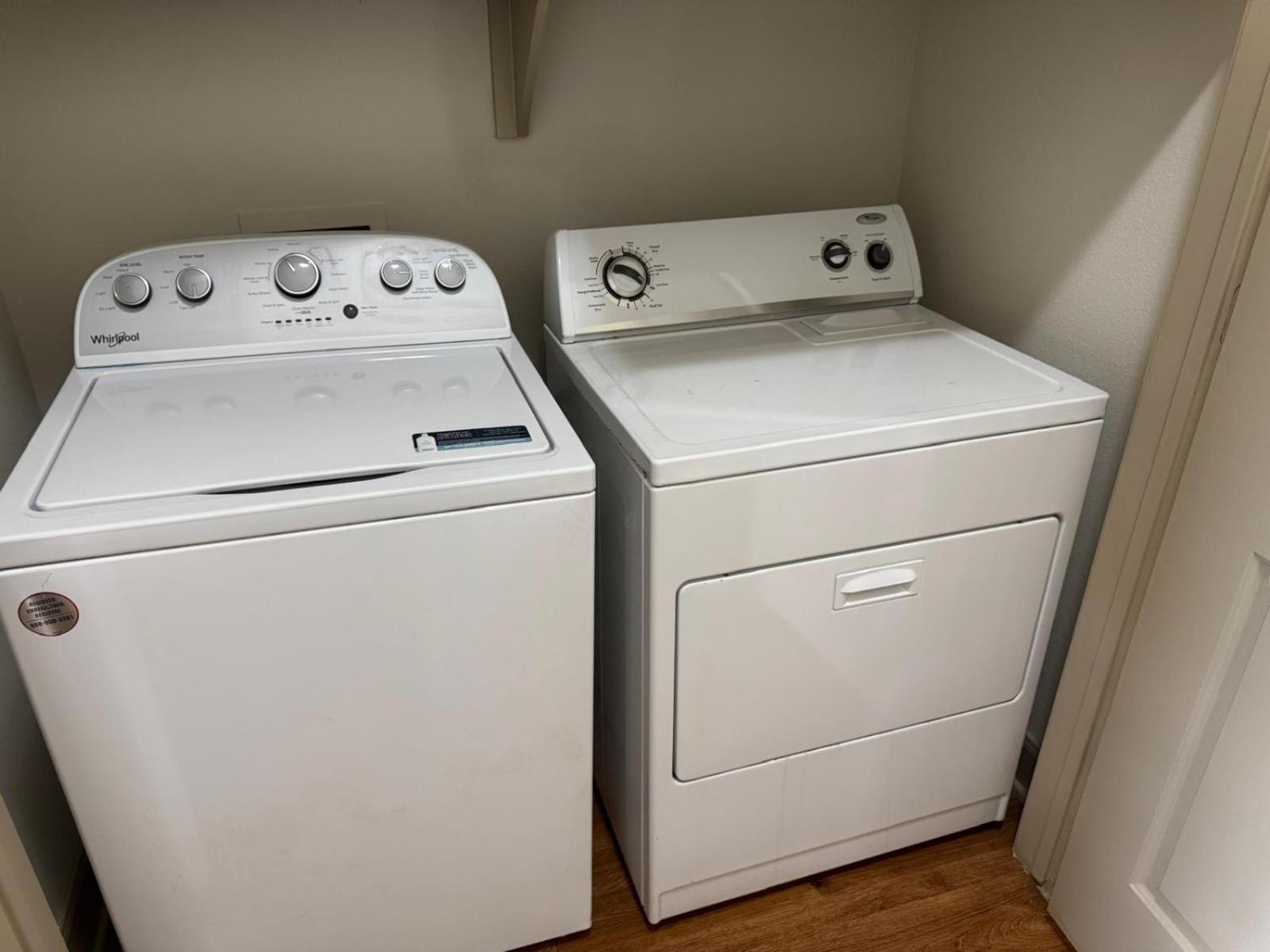 Gorgeous Furnished Near Texas Medical Center & Nrg Stadium Apartment *