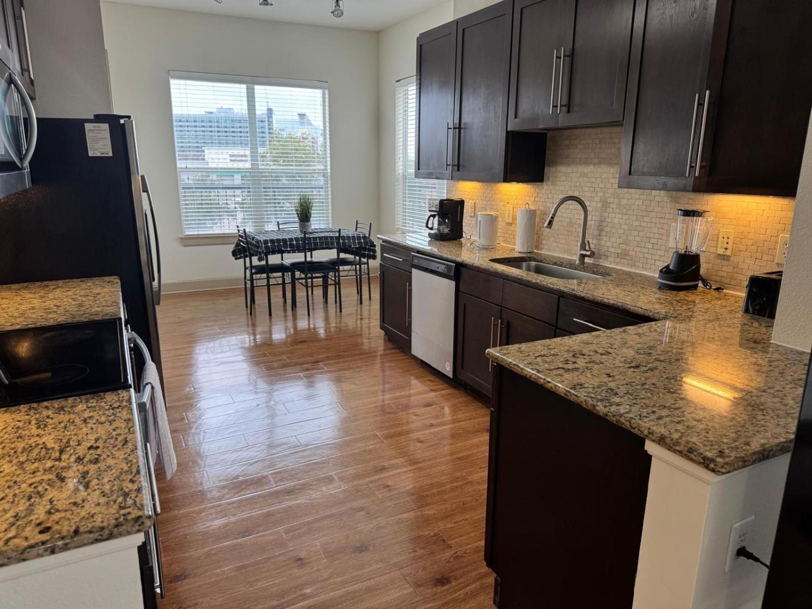 Gorgeous Furnished Near Texas Medical Center & Nrg Stadium