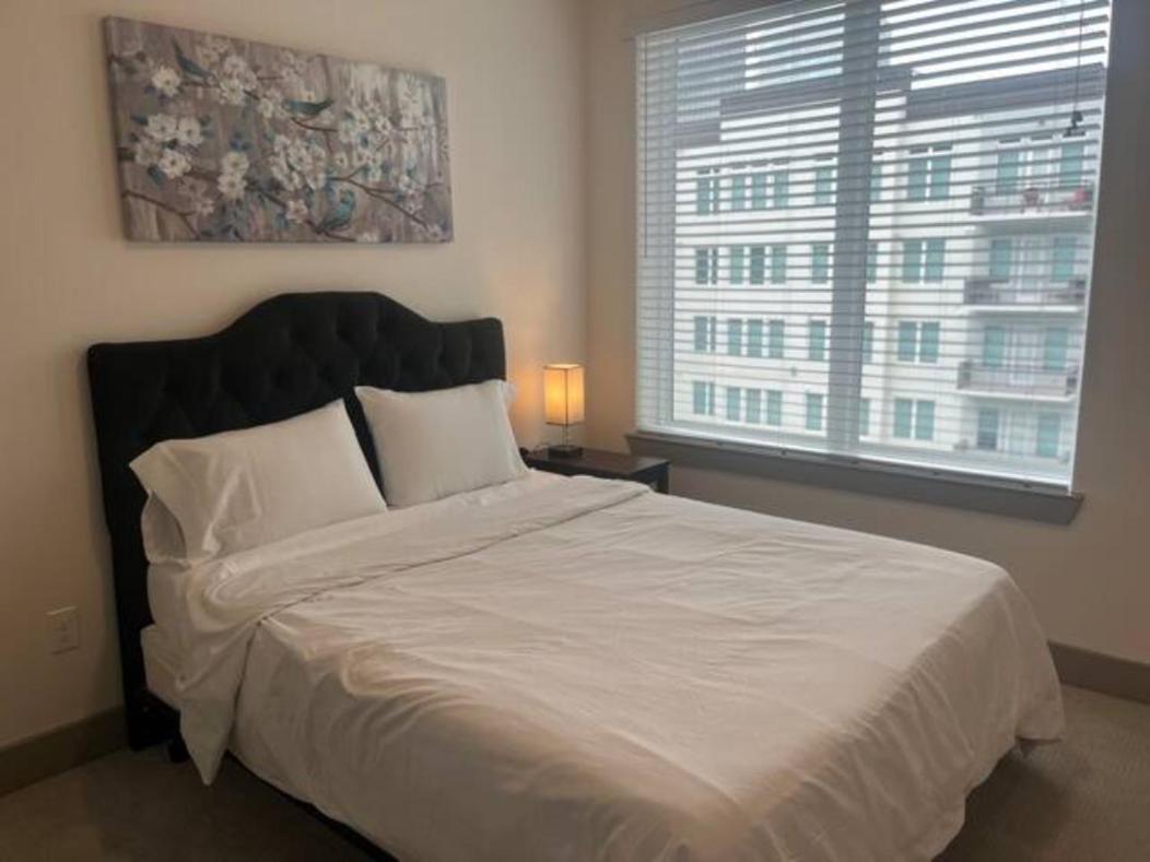 Resort-style Near The Galleria Apartment Houston