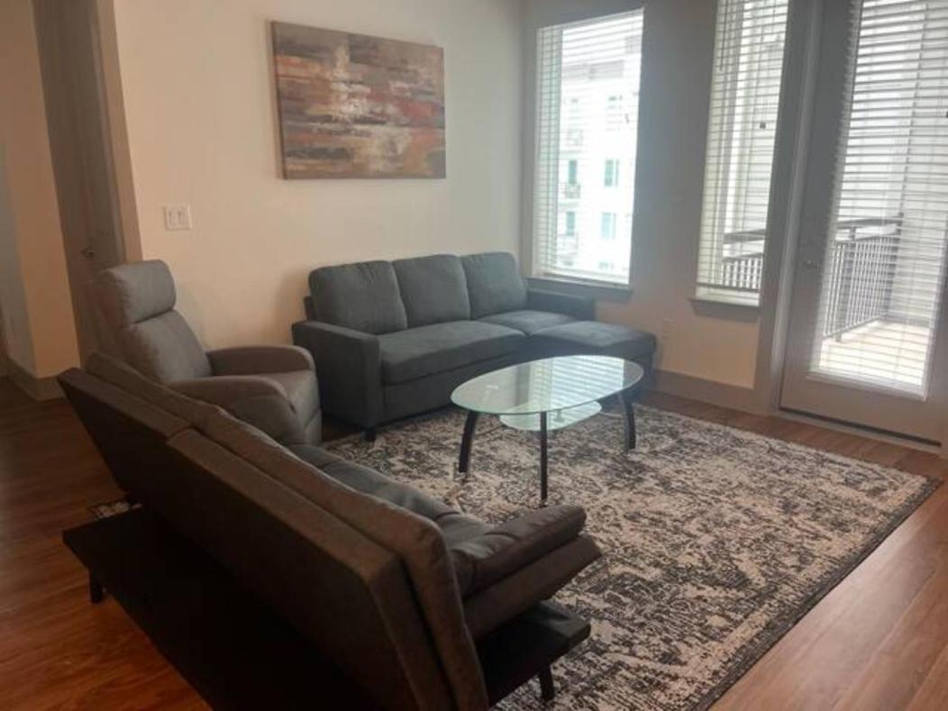 Apartment Resort-style Near The Galleria *