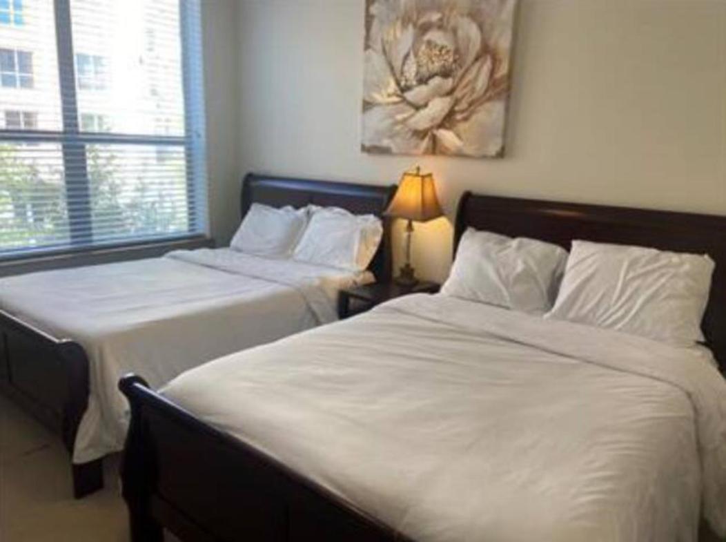Resort-style Near The Galleria Apartment *