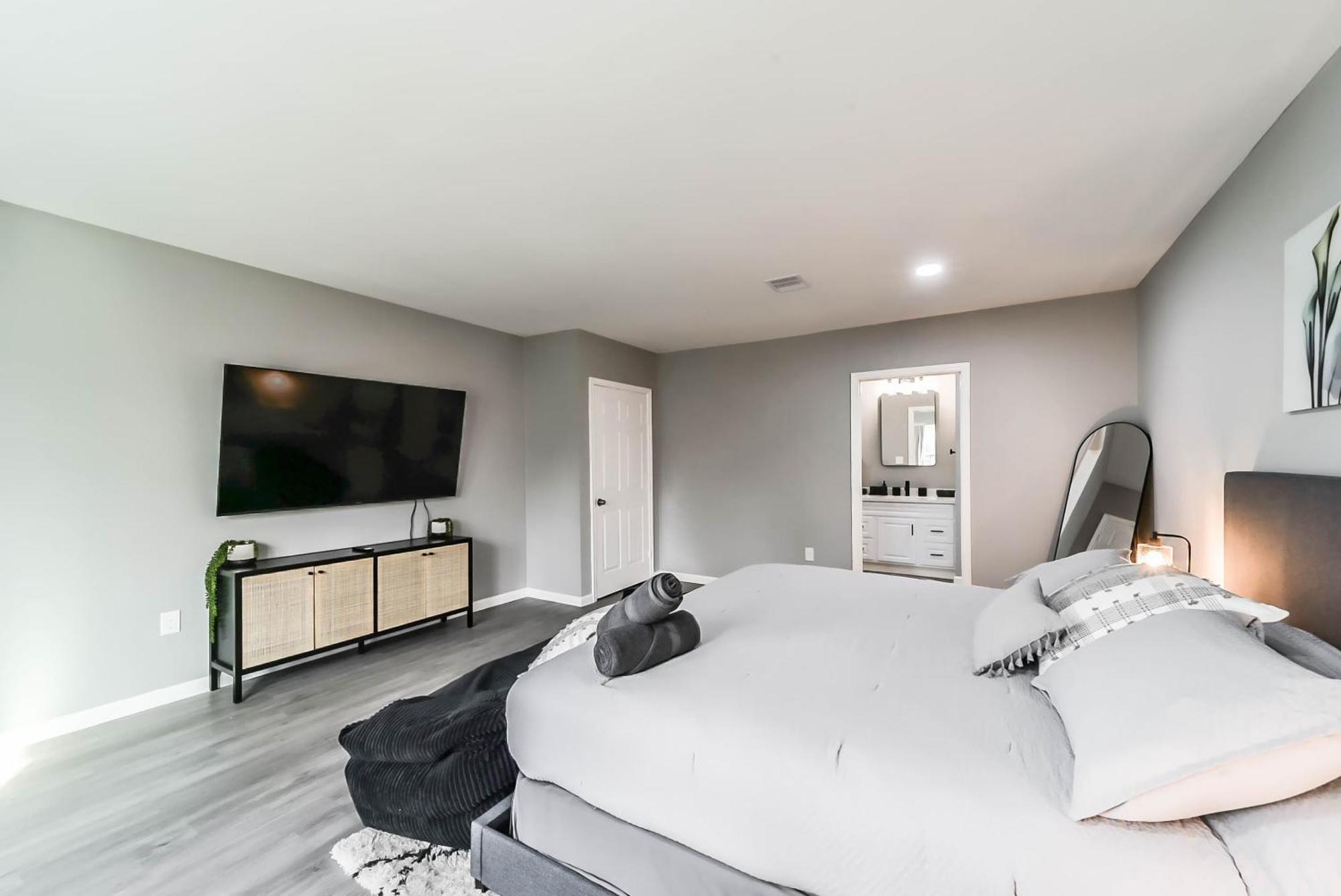 Comfy 5br With Hot Tub, 10min From Ngr Stadium * Houston
