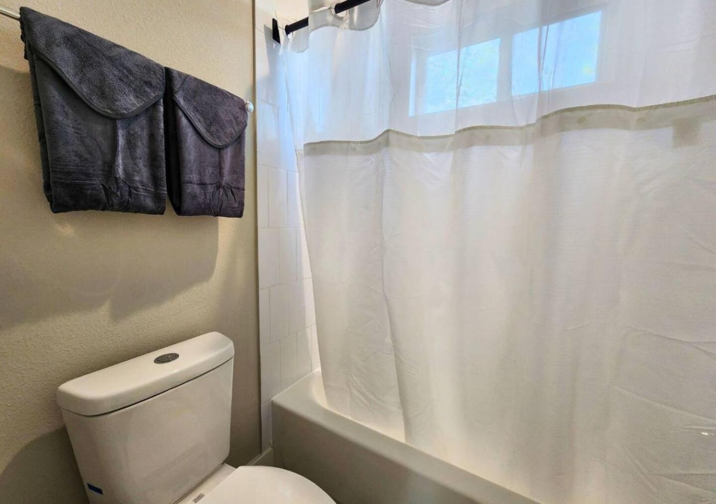 Haven Cozy & Affordable Houston