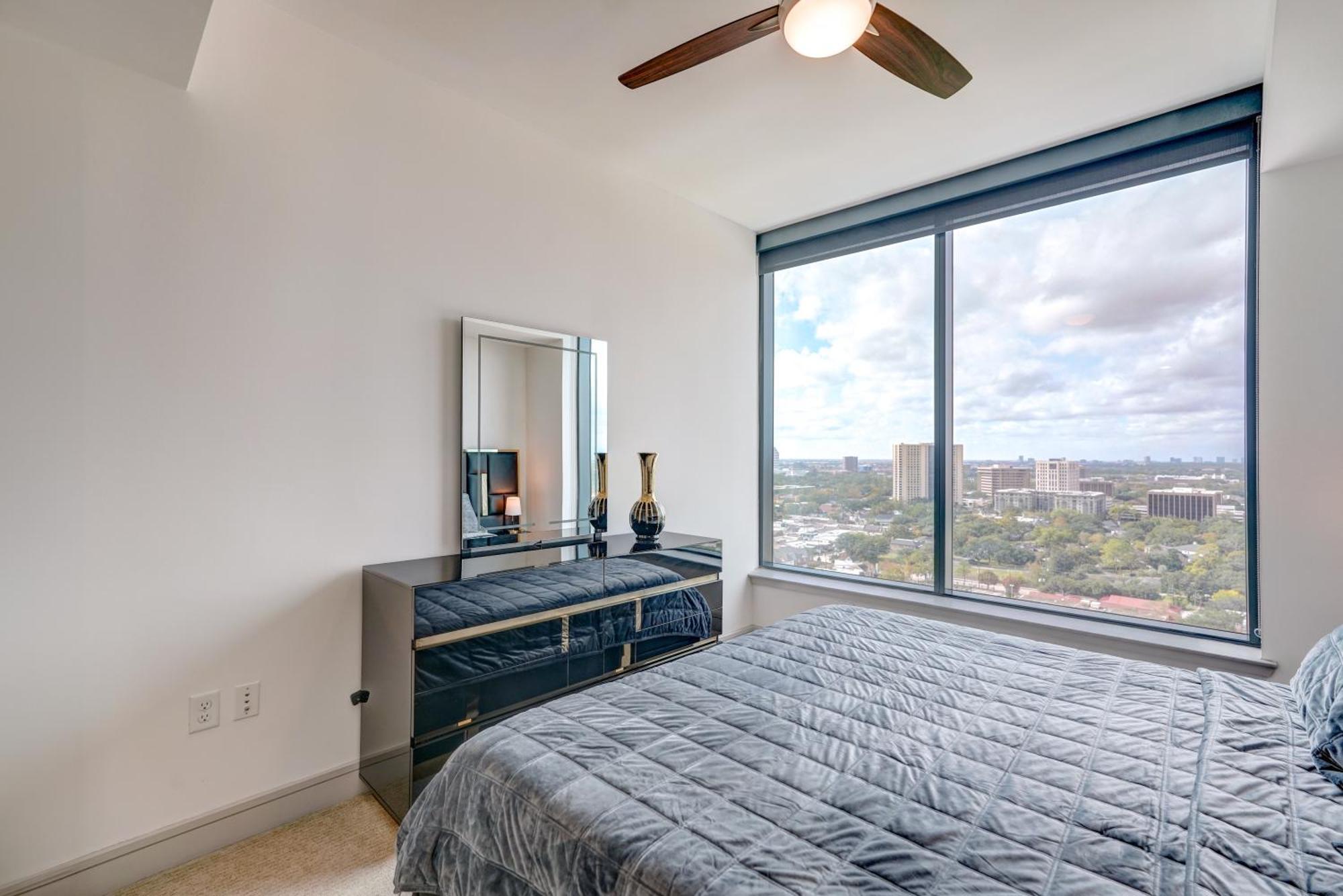 Apartment Hanover Blvd Place *