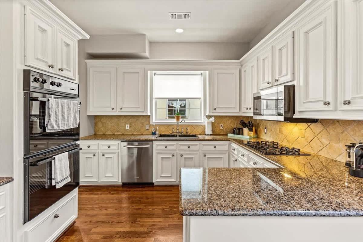 Private 3-story - Near Med Center - Museums * Houston