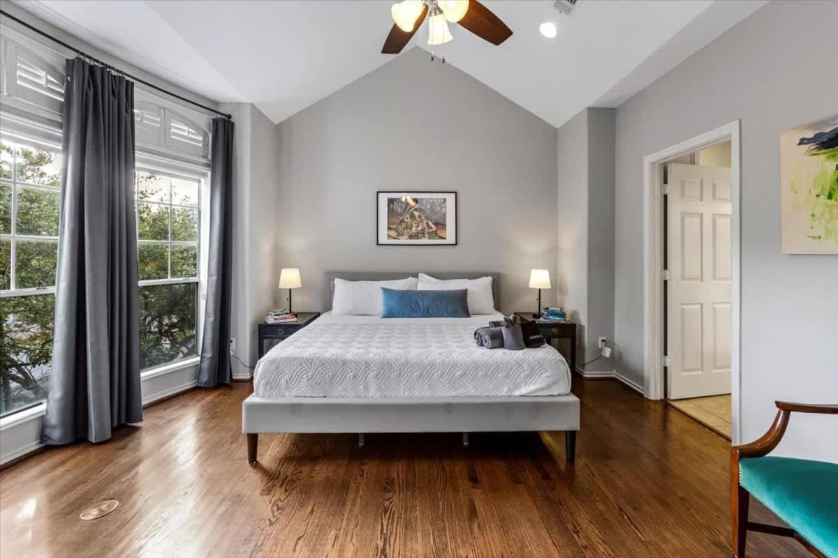 Holiday home Private 3-story - Near Med Center - Museums *