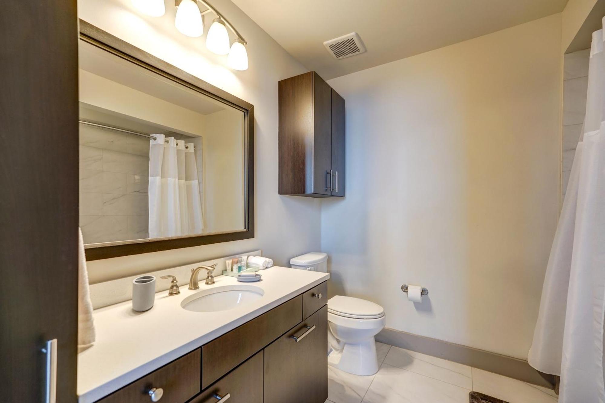 Hanover Post Oak * Houston