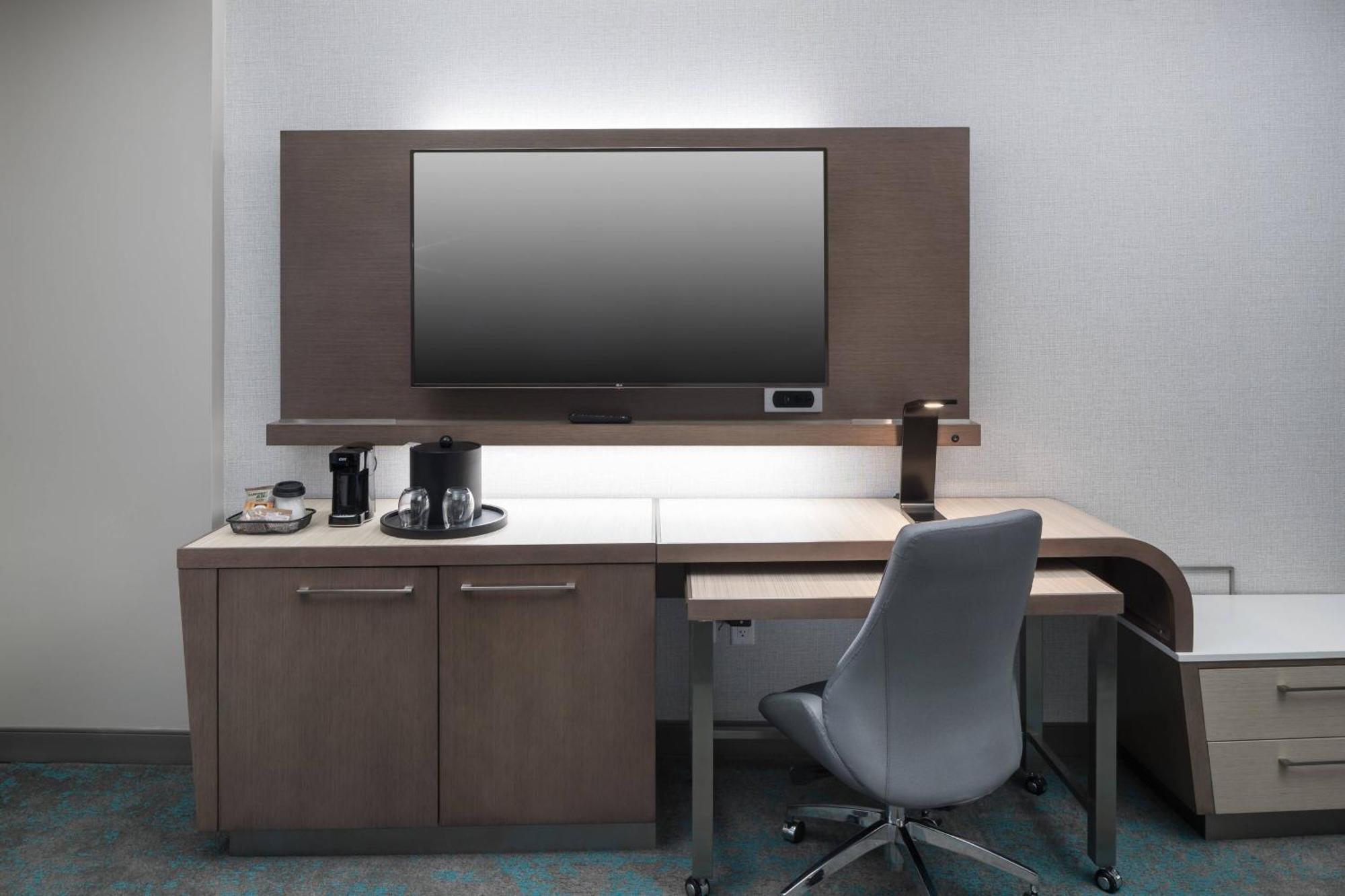 Courtyard By Marriott Heights/i-10