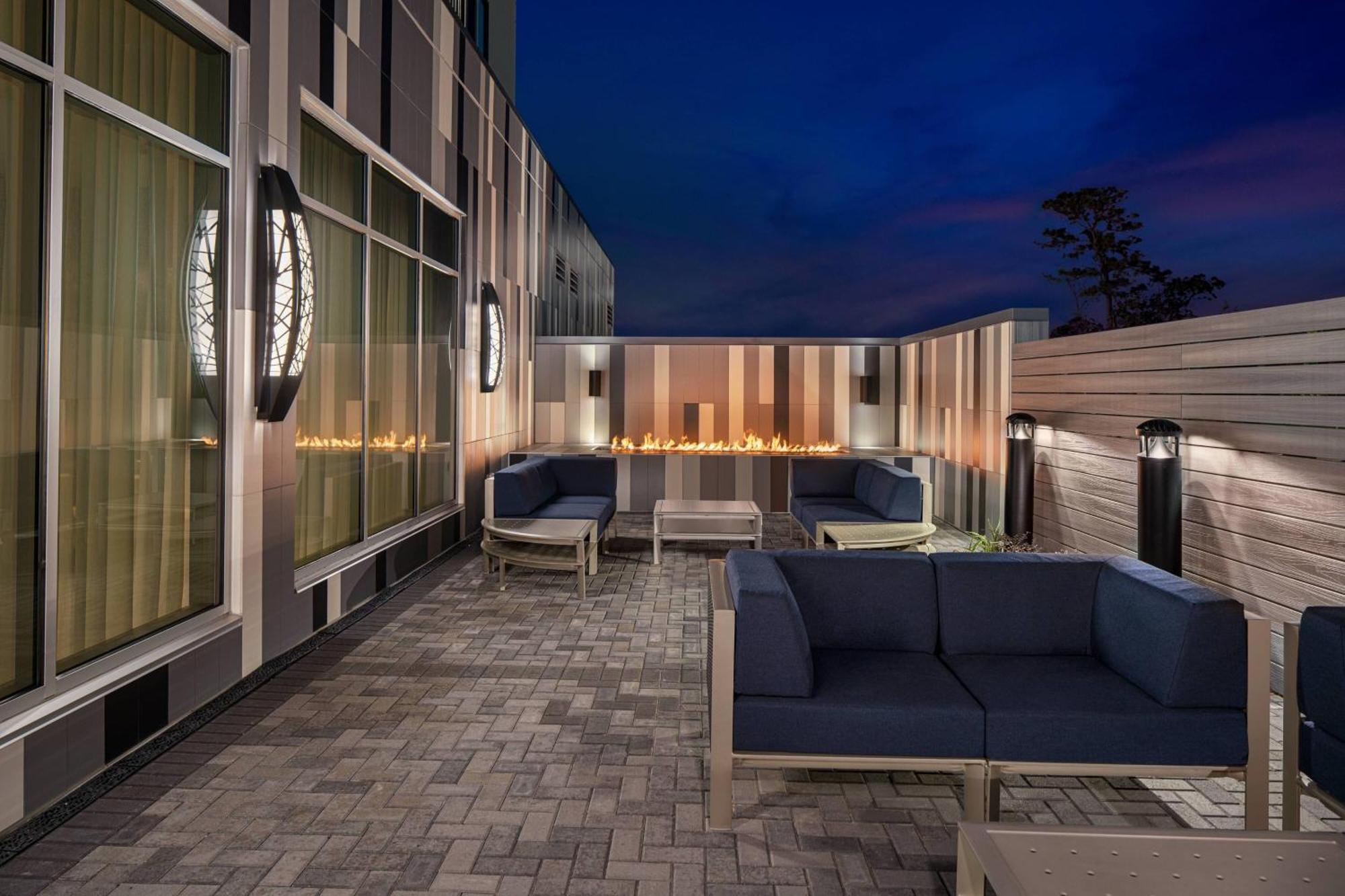Courtyard By Marriott I-10 West/memorial