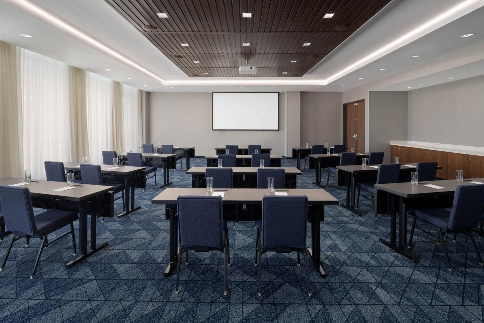 Hotel Courtyard By Marriott I-10 West/memorial