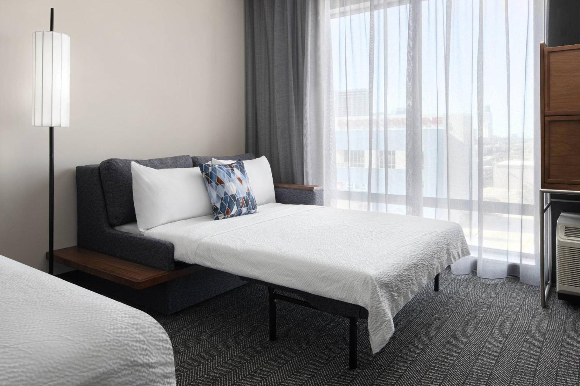 Courtyard By Marriott I-10 West/memorial 3*
