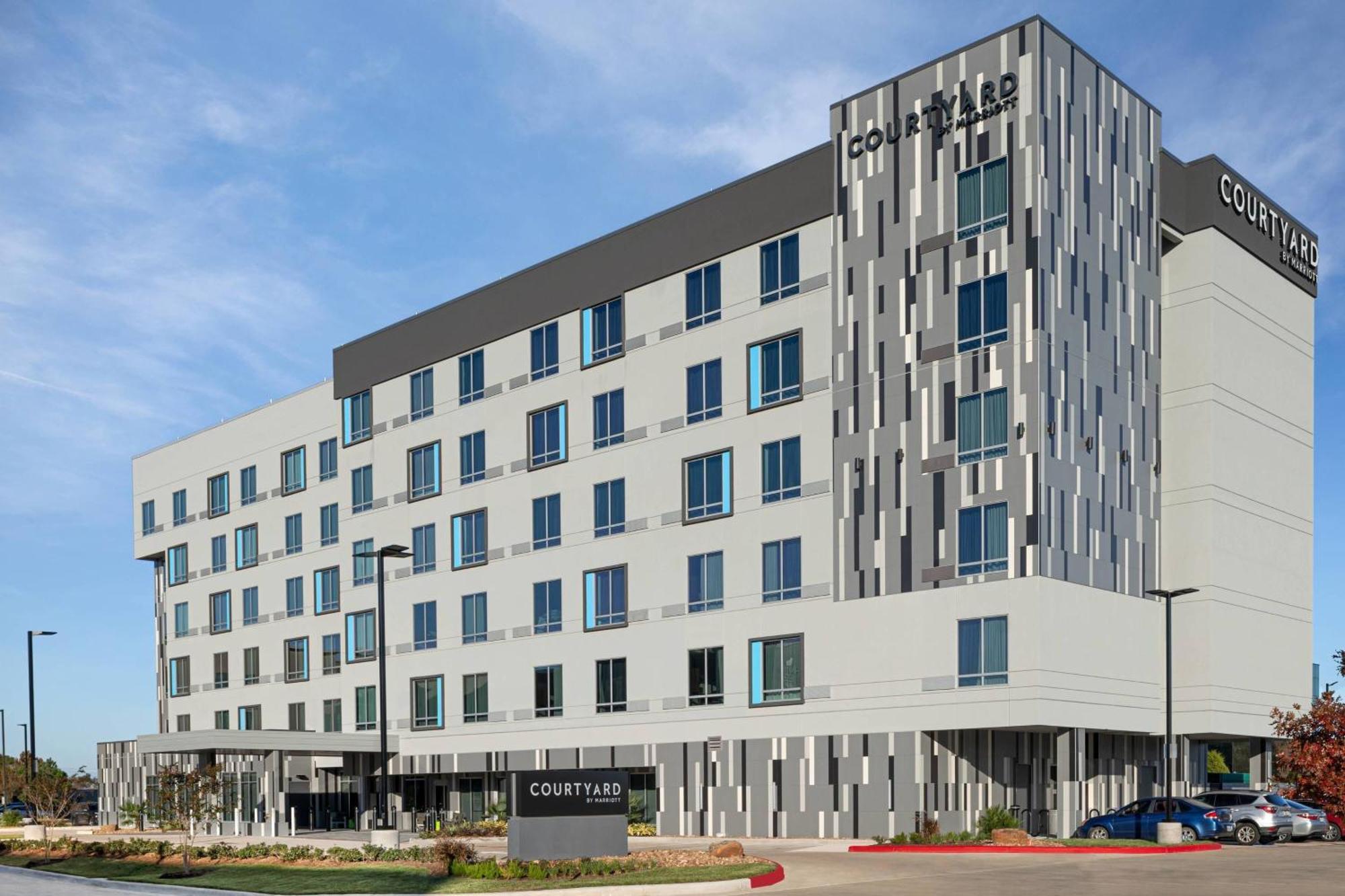 Hotel Courtyard By Marriott I-10 West/memorial 3*