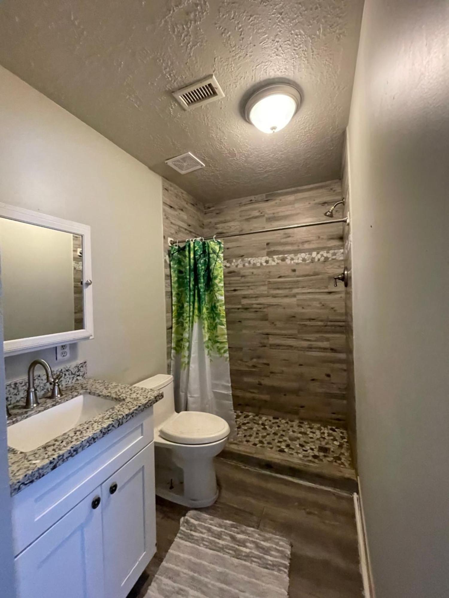 Charming Spacious 2br Near Chinatown-entire Townhouse Apartment