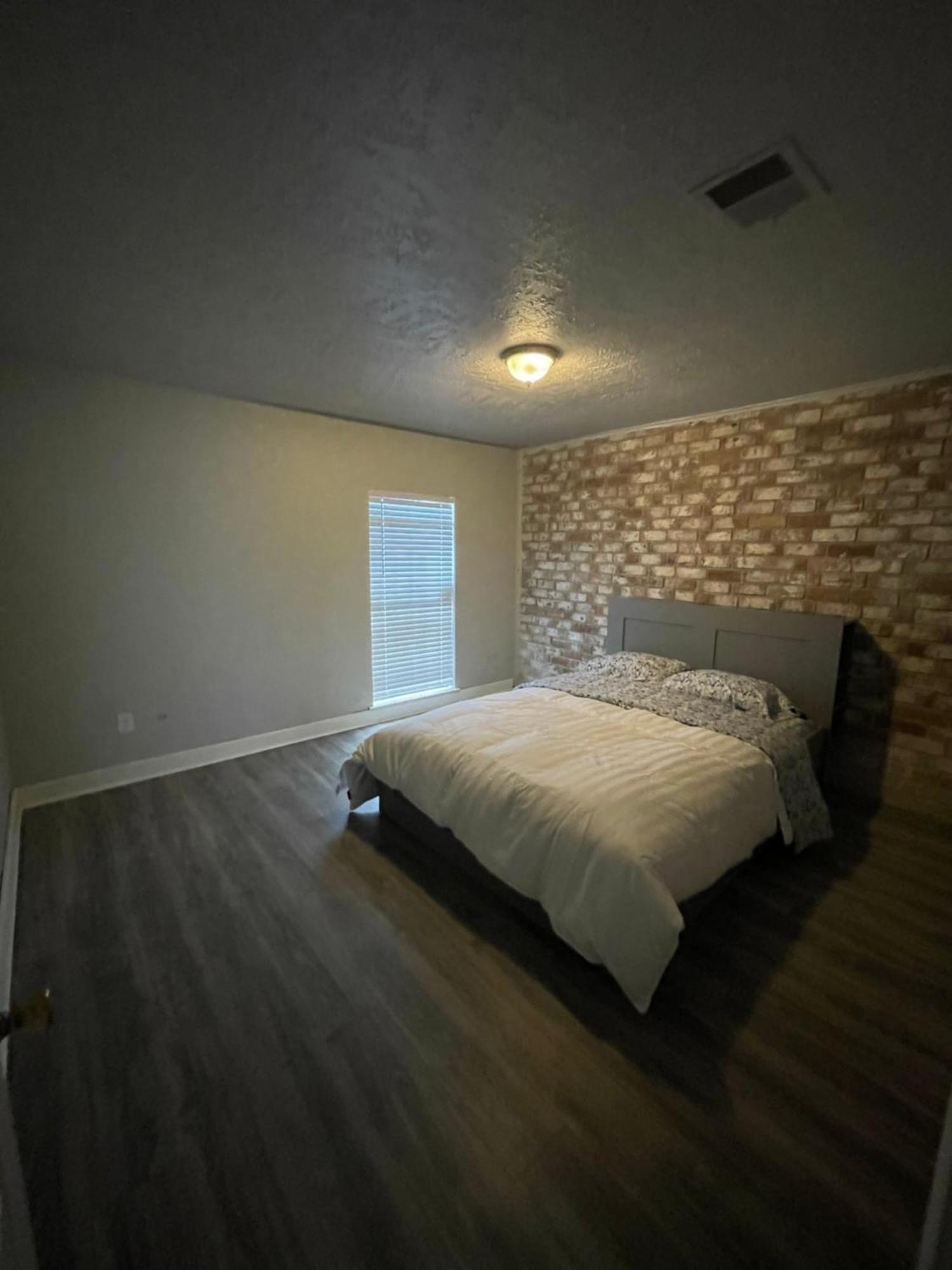 Charming Spacious 2br Near Chinatown-entire Townhouse Apartment Houston