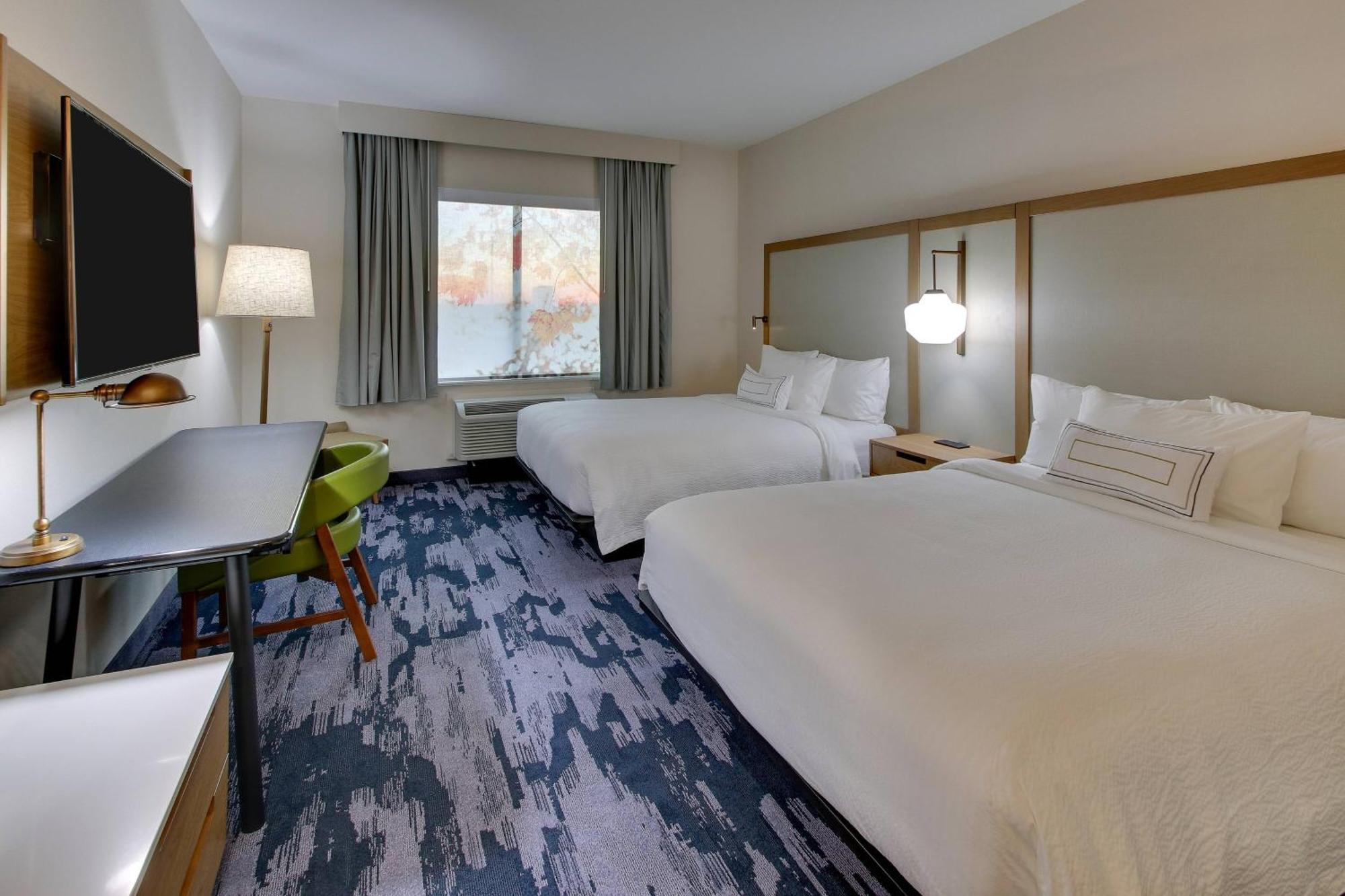 Fairfield And By Marriott Brookhollow