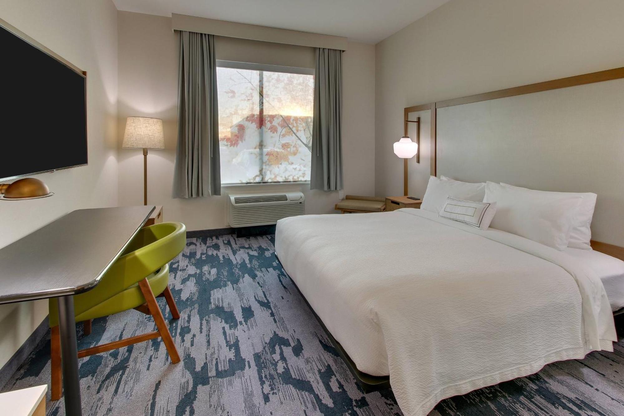 Fairfield And By Marriott Brookhollow Hotel