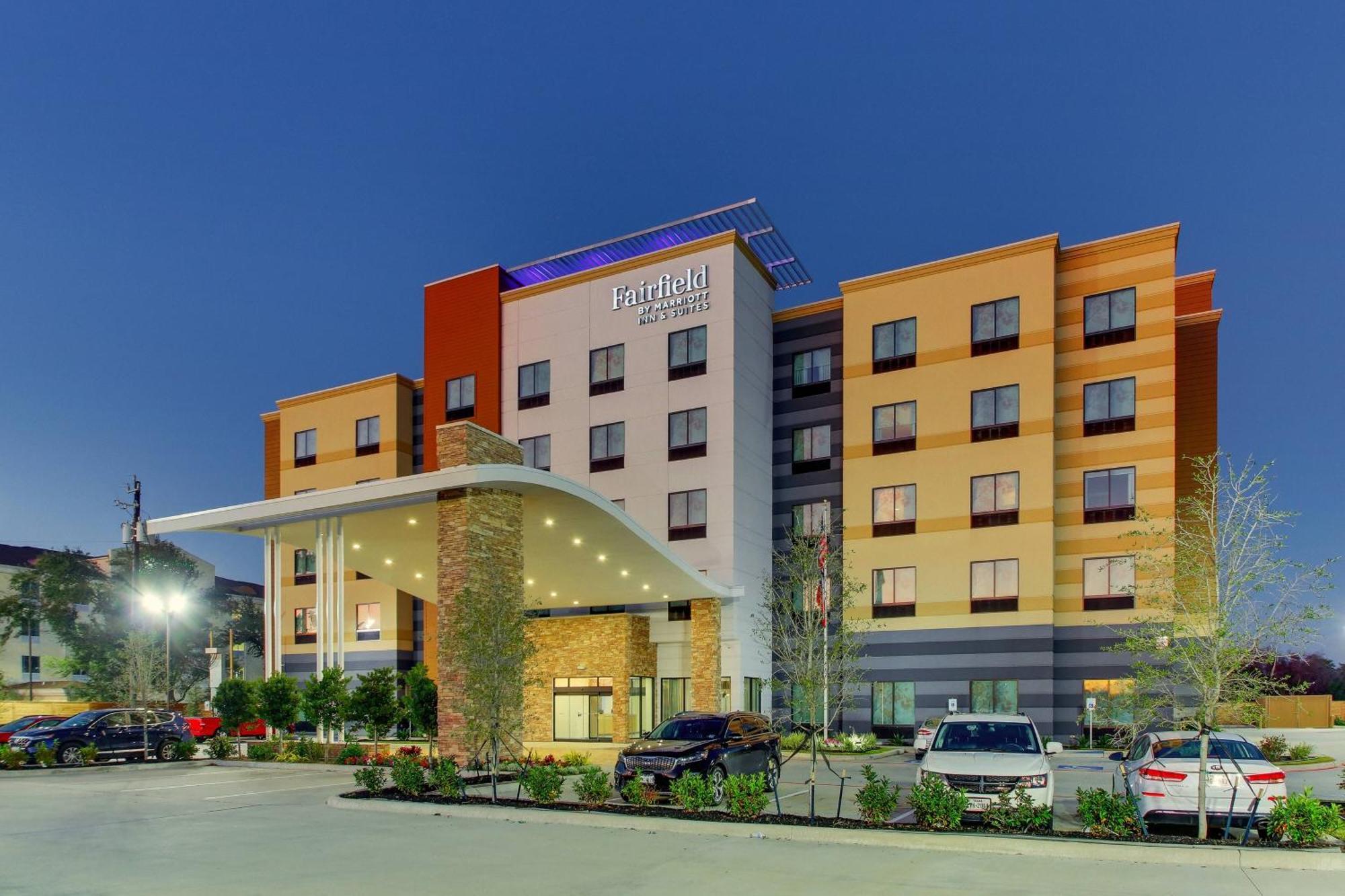 Hotel Fairfield And By Marriott Brookhollow Houston