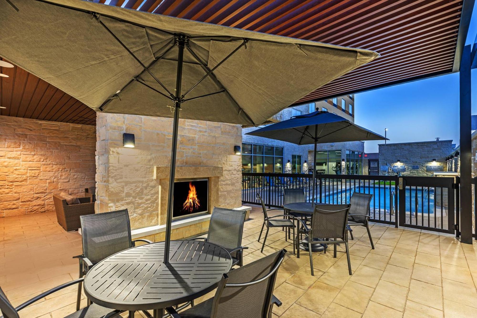 Fairfield & Memorial Area Hotel