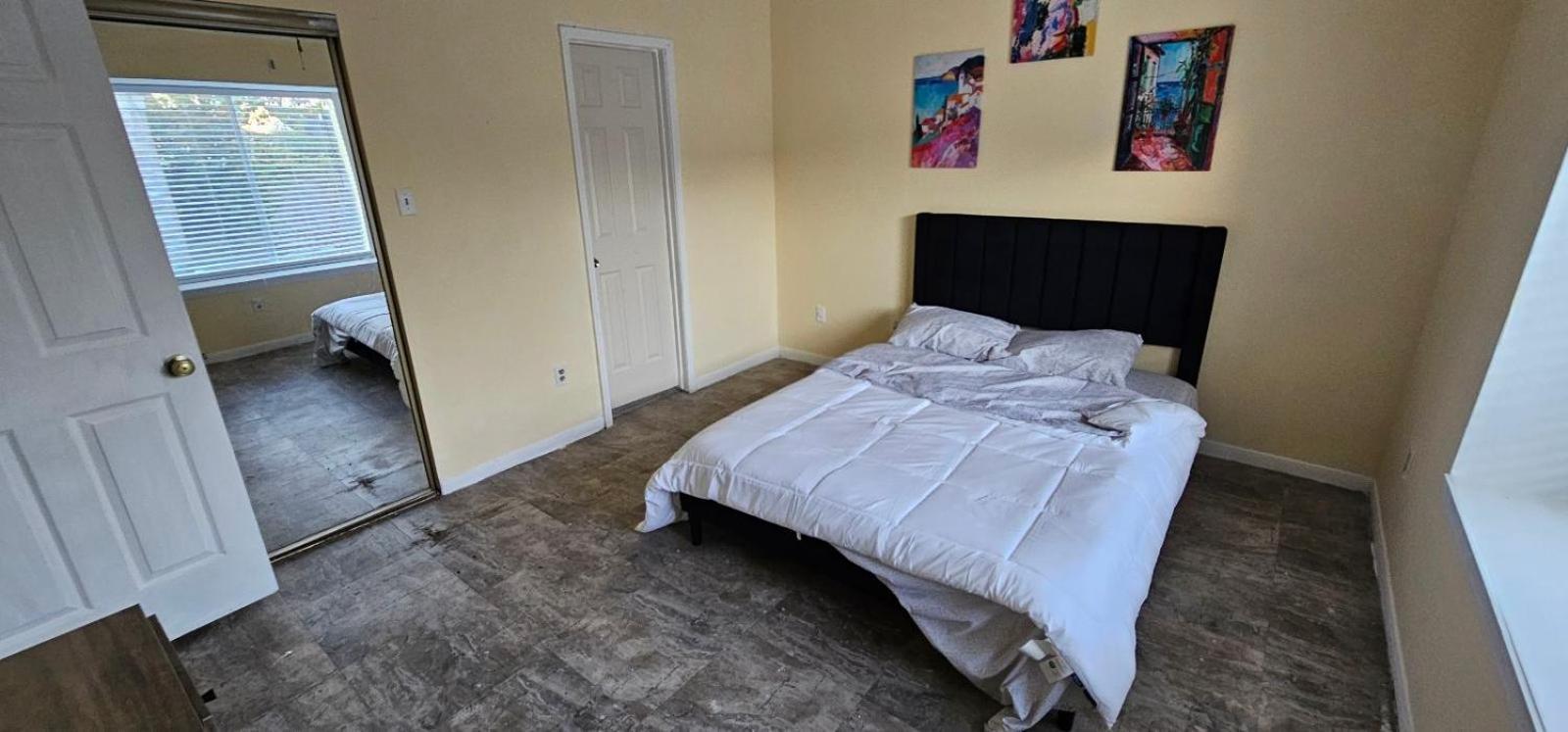 2br 2ba Gem With Private Yard Entire House Holiday home *