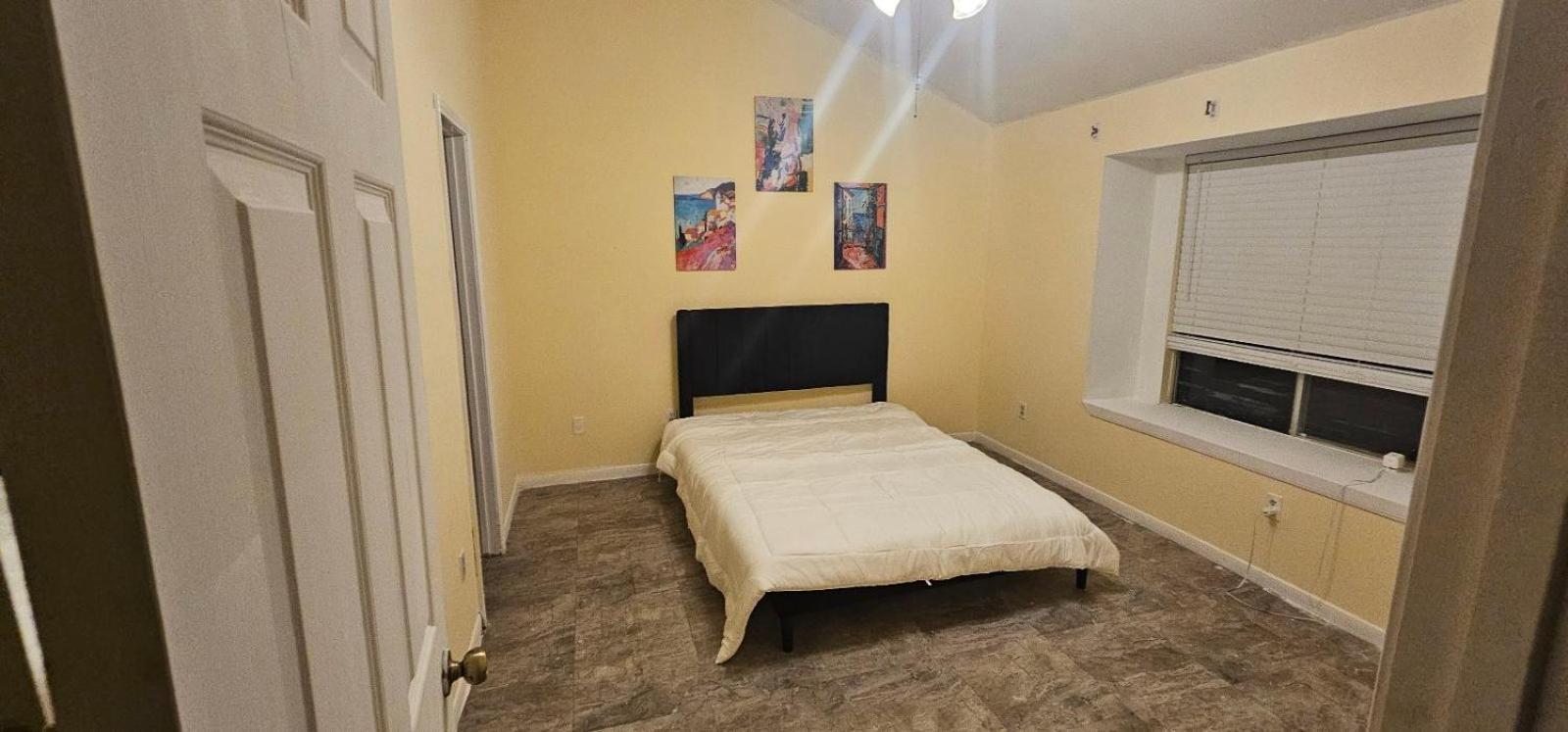 2br 2ba Gem With Private Yard Entire House