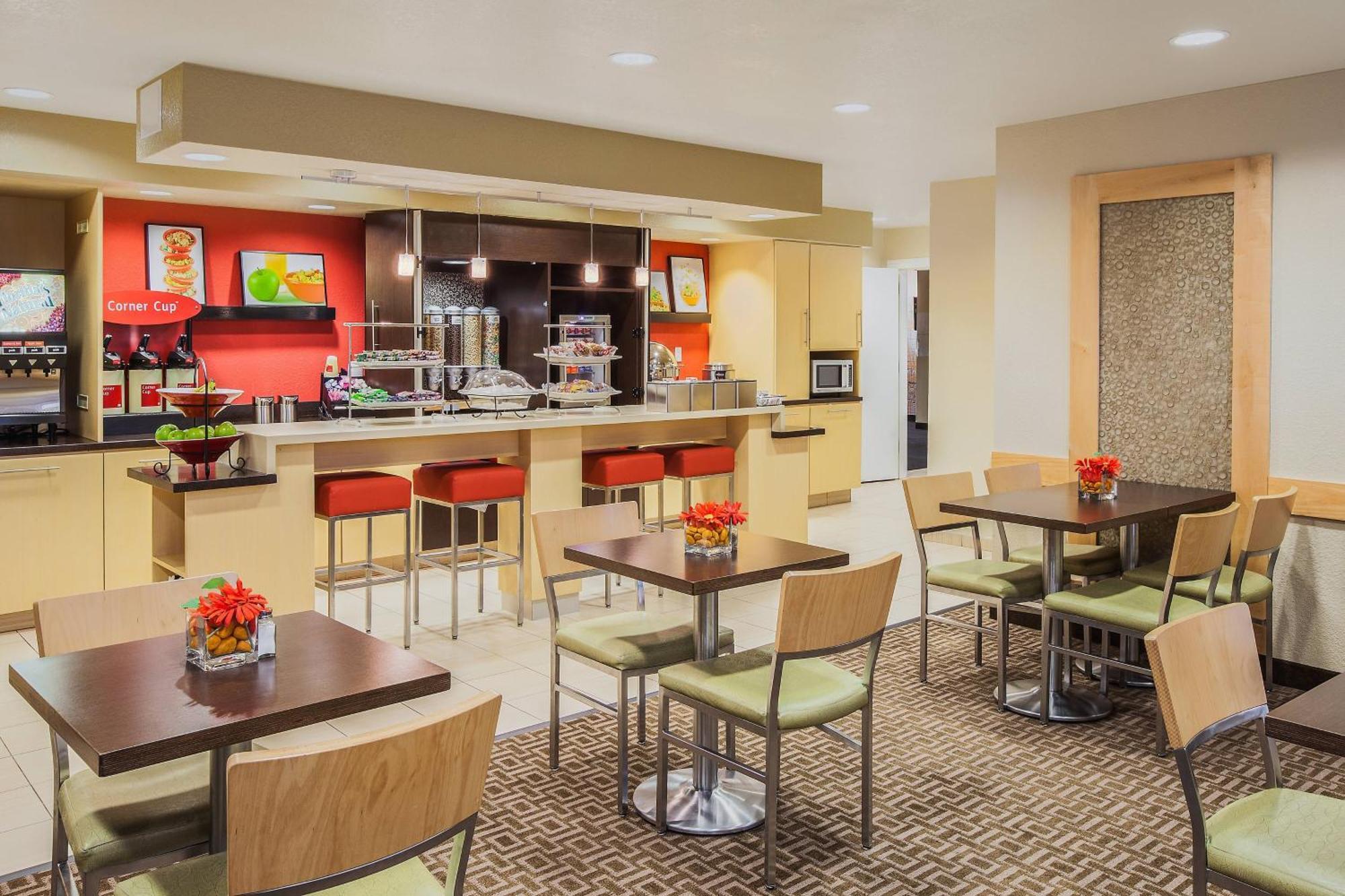 Hotel Towneplace Northwest 3*