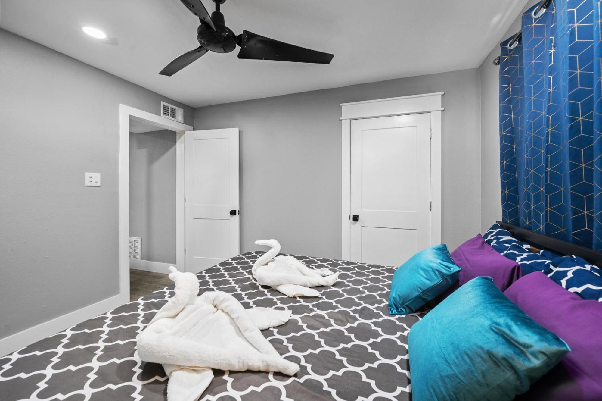 Relaxing 2br Haven In Heights With Pool And Free Parking Houston