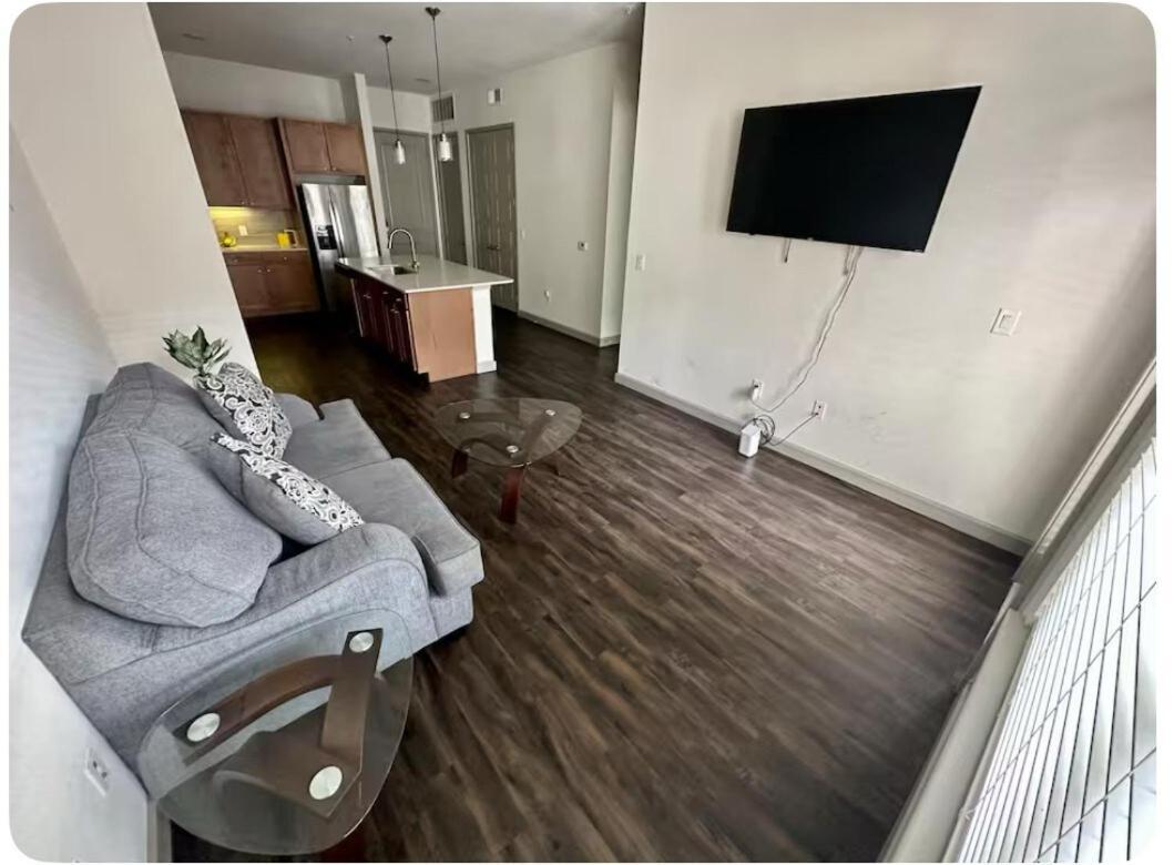 Space Gateway Apartment *