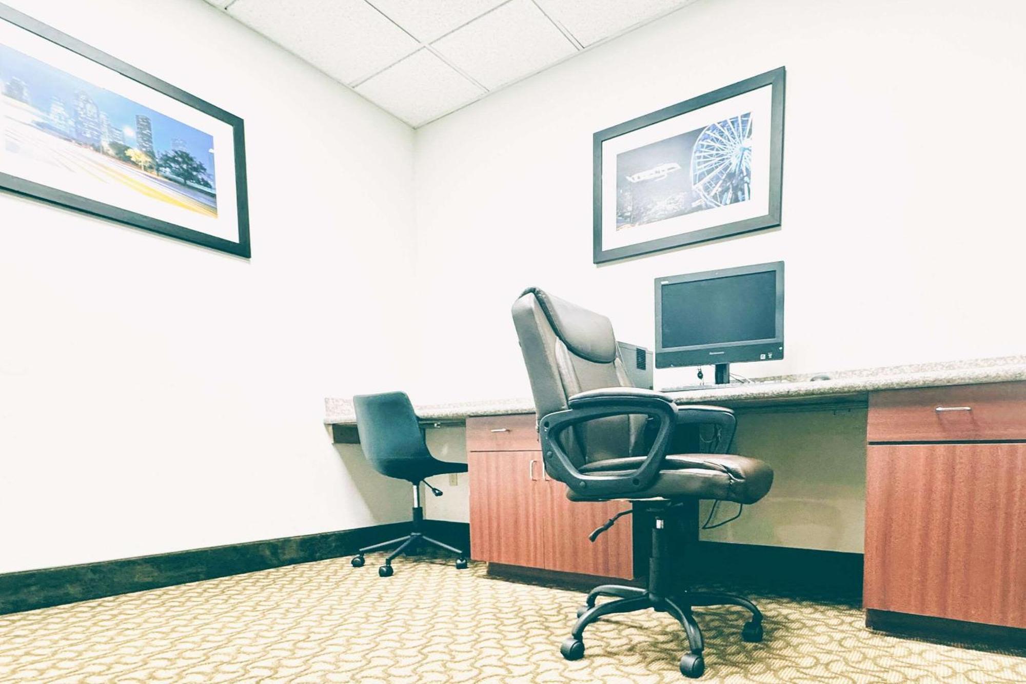 Comfort Westchase Energy Corridor 3*
