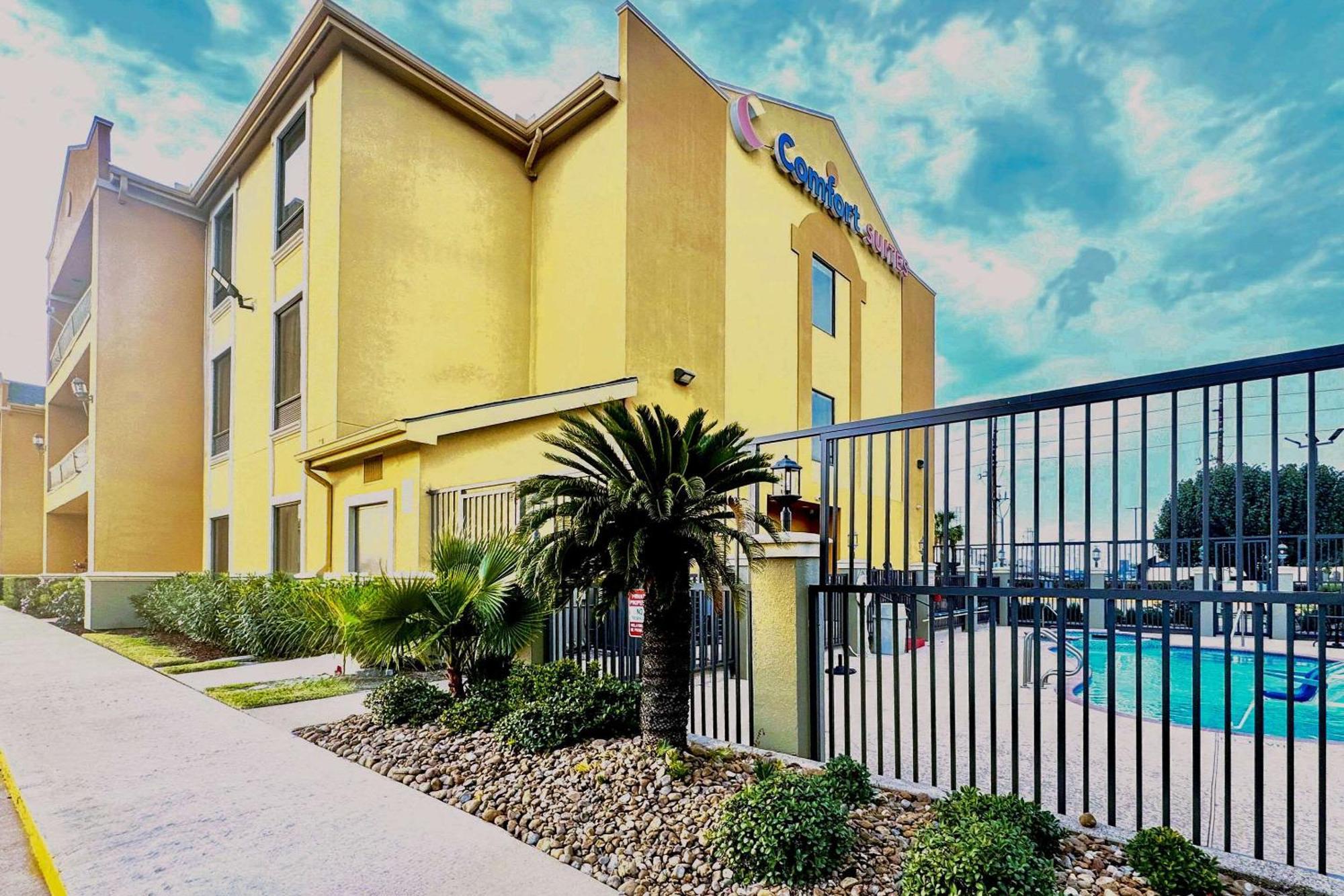 Comfort Westchase Energy Corridor 3*