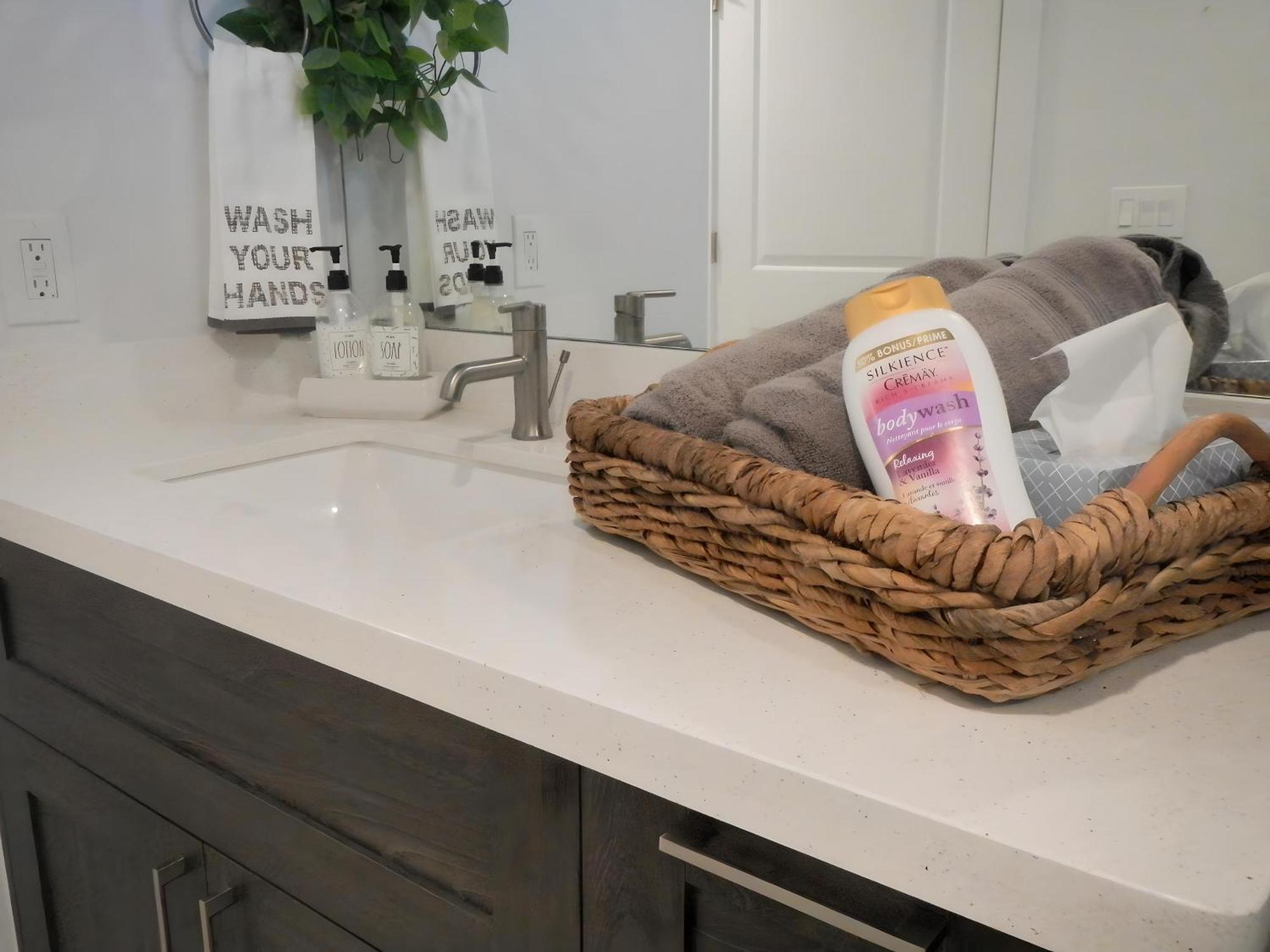 Modern Downtown Hideaway Discover The Of The City! Apartment Houston