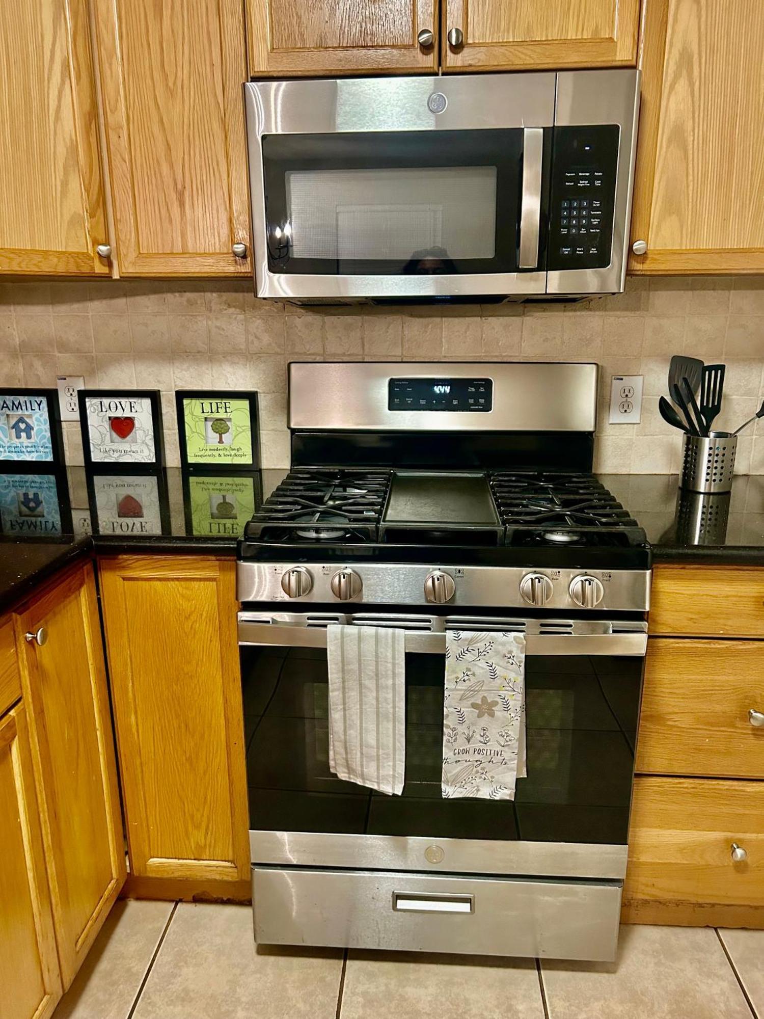 Holiday home Sanctuary- Pristine And Spacious- Near Downtown Houston