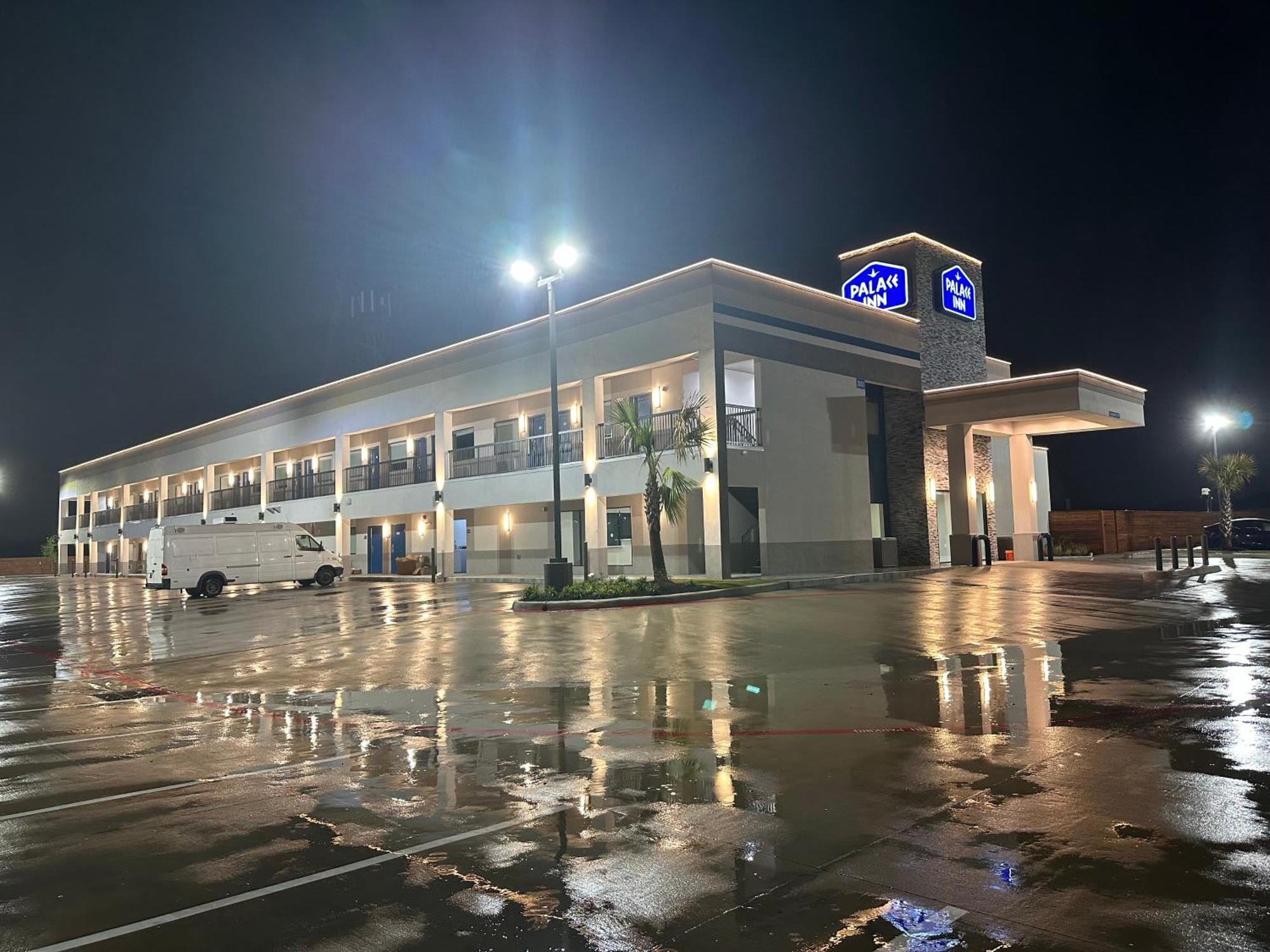 Hotel Palace Blue Jones Road & Fm1960 *