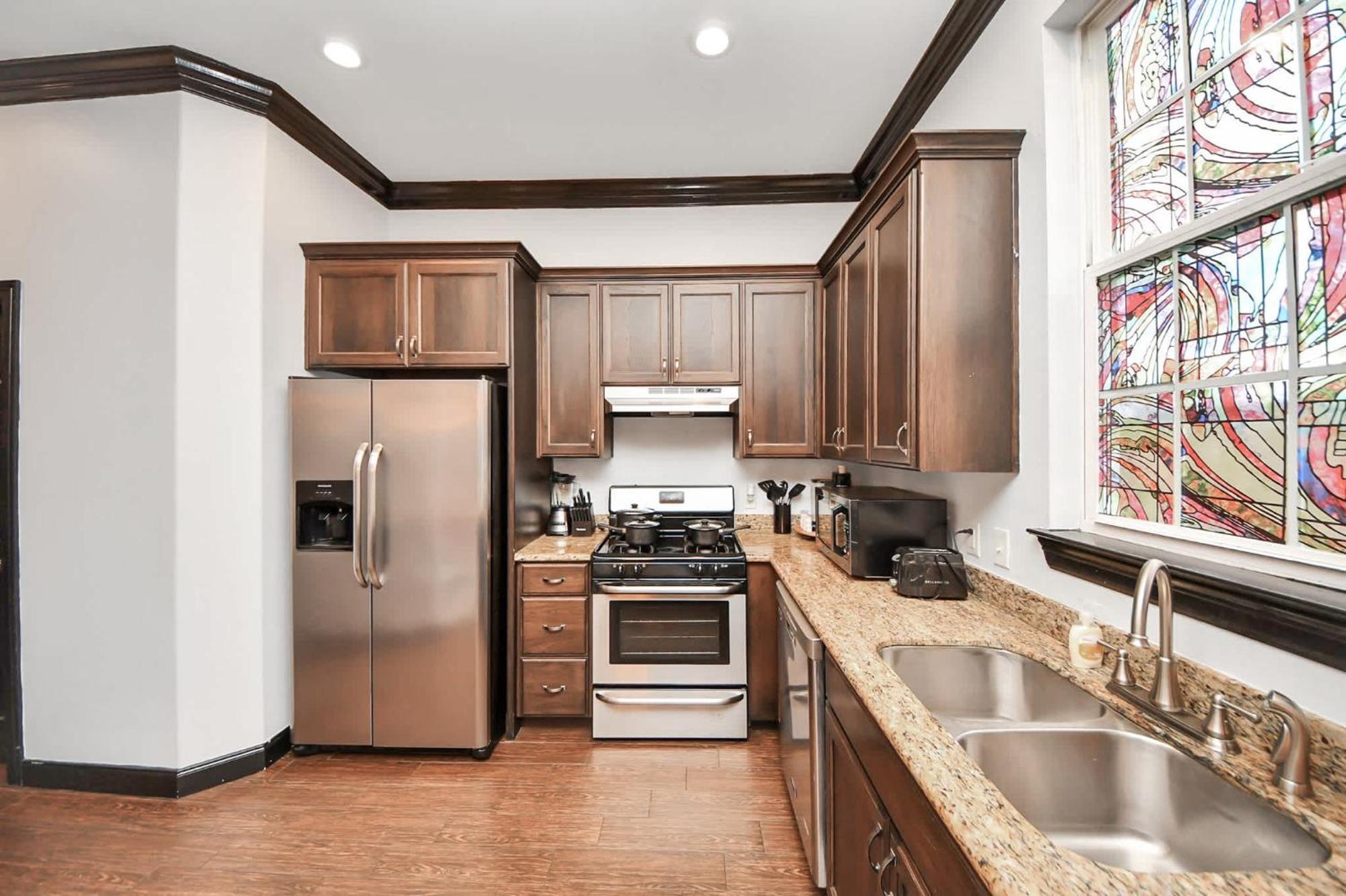 Vibrant Vegas Vibes - Hot Tub & Games - Perfect 4 Family & Groups * Houston