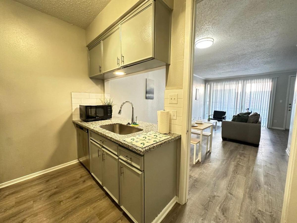 Apartment In Close To Nature & Urban Excitement *