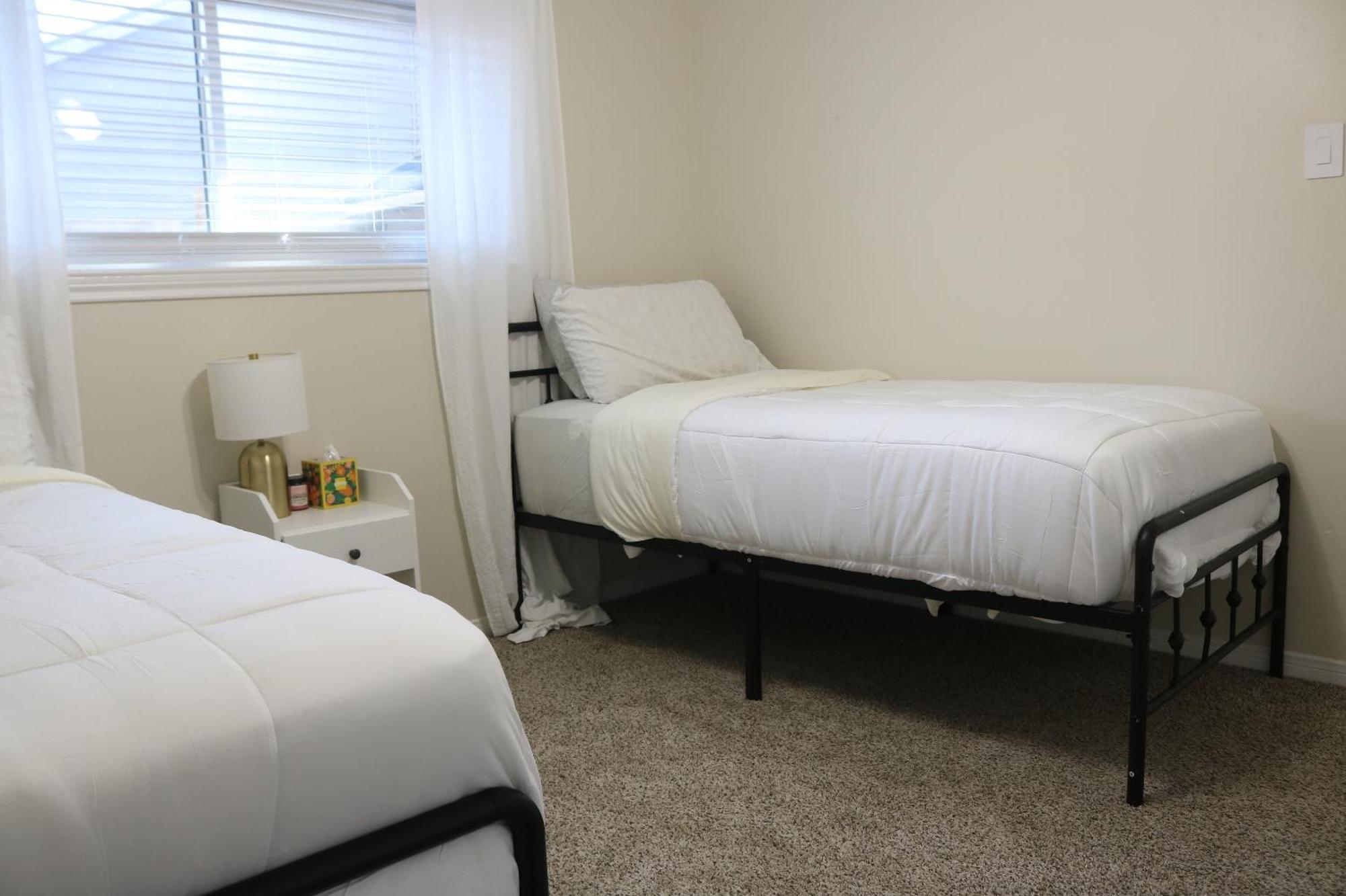 Woodbridge Bungalow - Private Villa Near Iah - Pool *