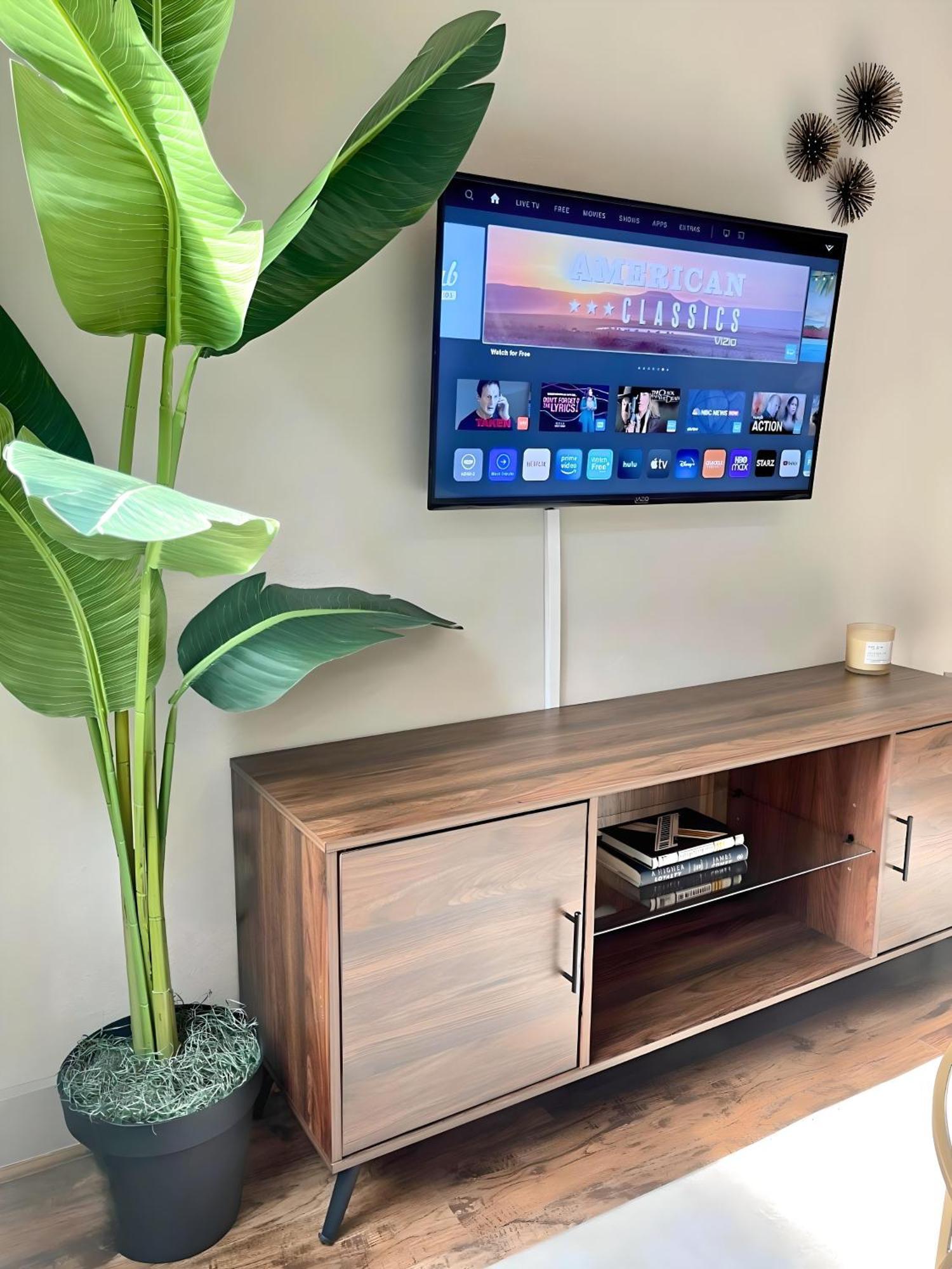 The Downtown Nook A Cozy Urban Escape Apartment Houston