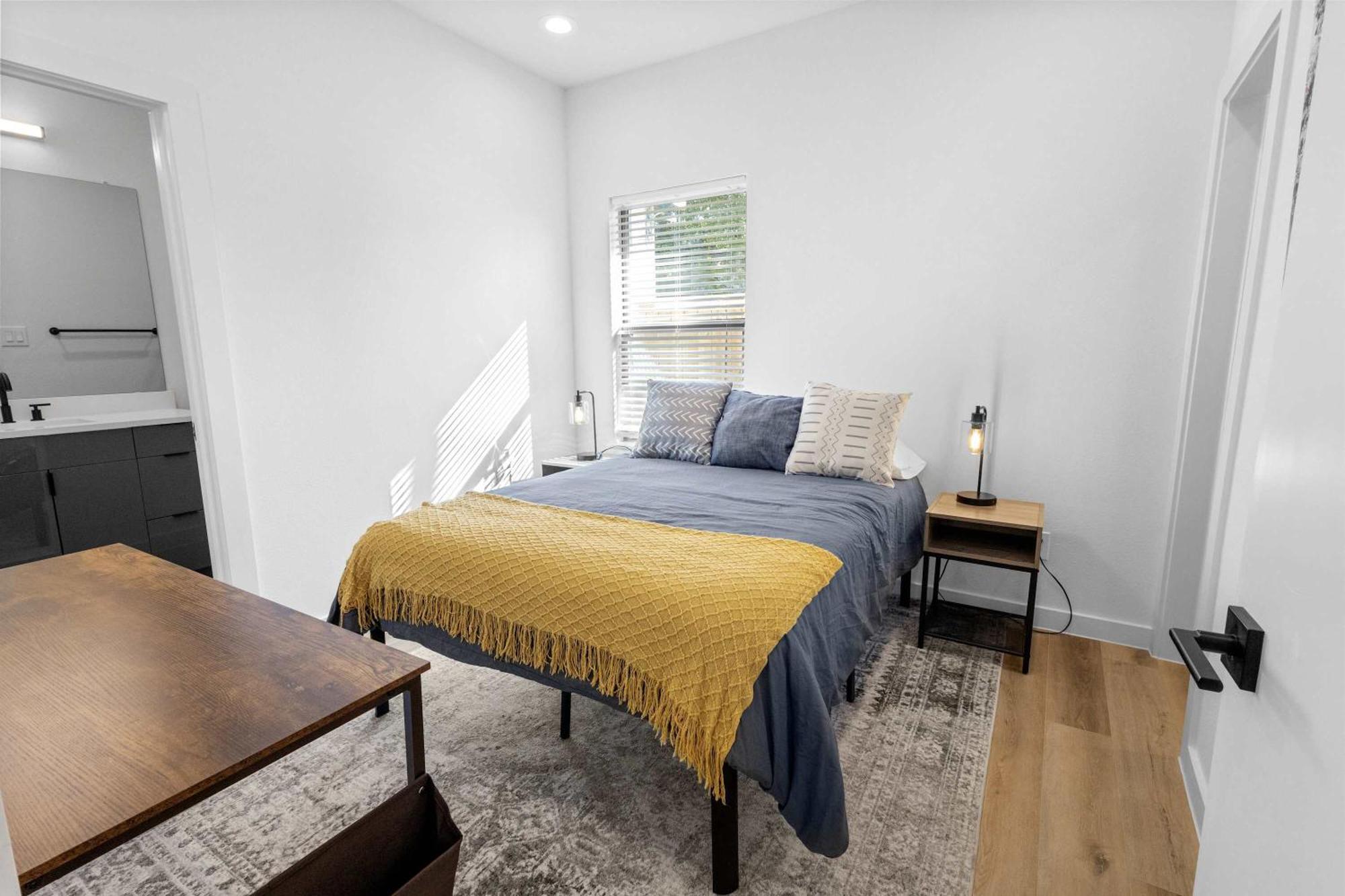 Spacious 3bd With Pool I Near Hotspots I Sleeps 12 Houston