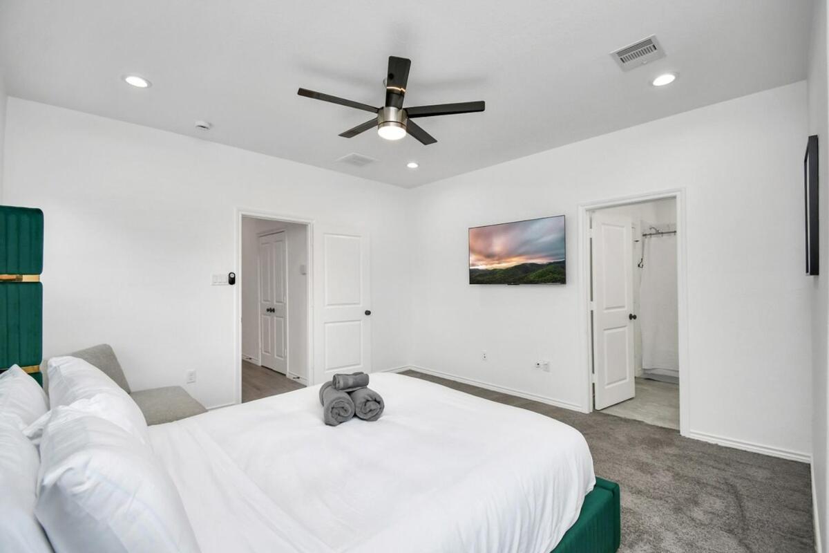 Emerald Homes Luxury - A Nrg, Med Center Holiday home *