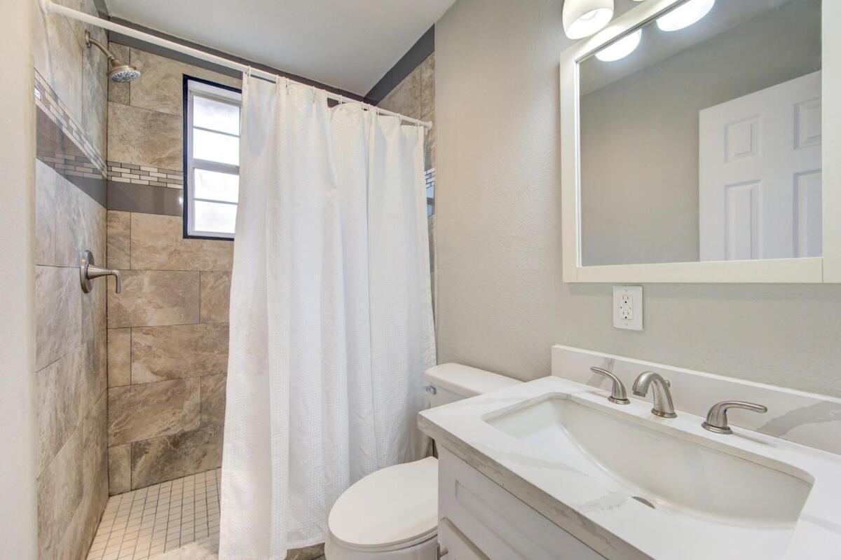 Warm & Spacious 3br Centrally Located Near Nrg * Houston
