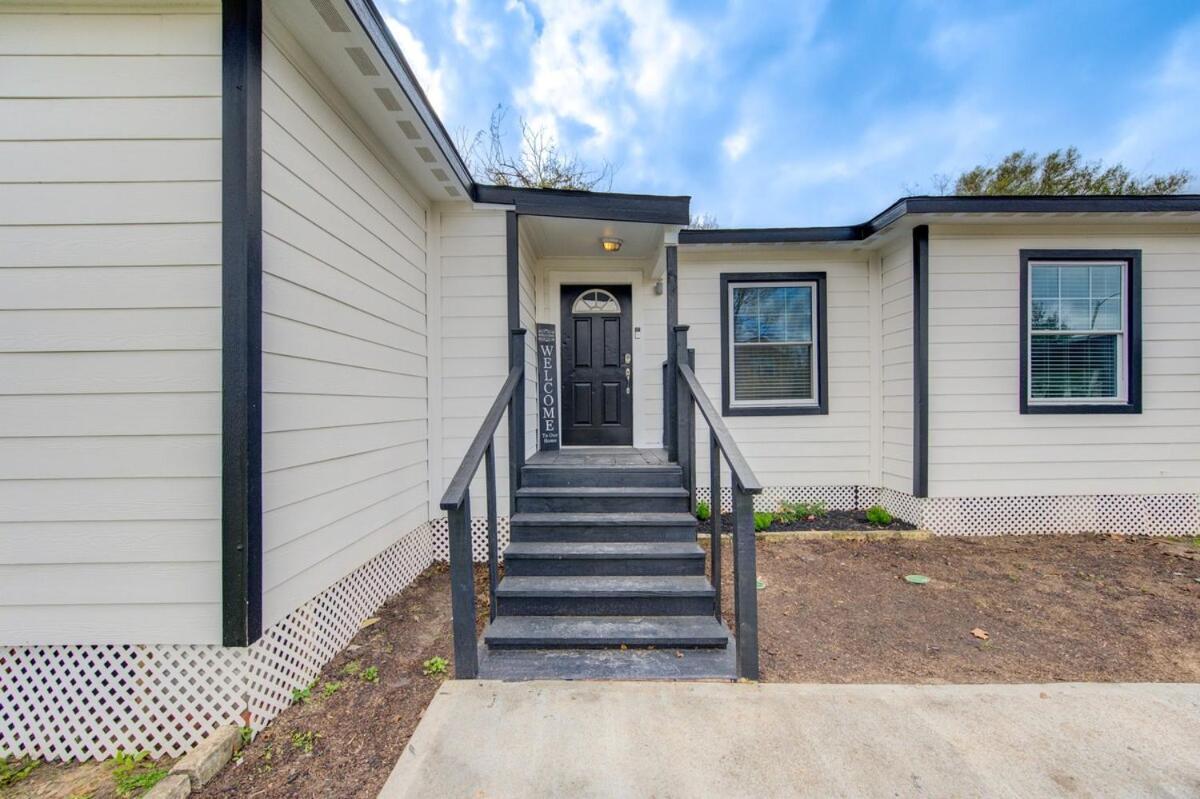 Holiday home Warm & Spacious 3br Centrally Located Near Nrg Houston