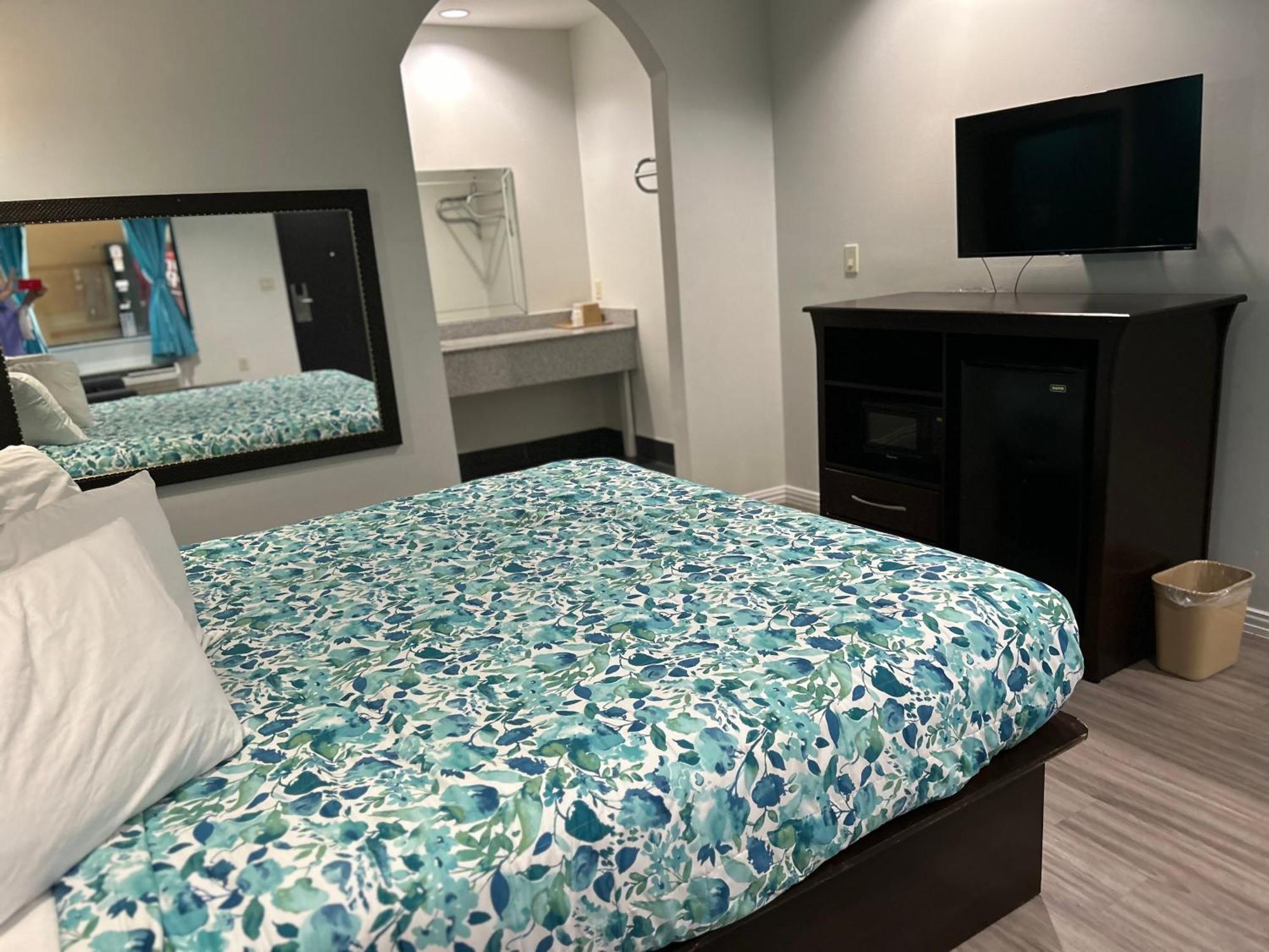 Hotel Regency & Houston