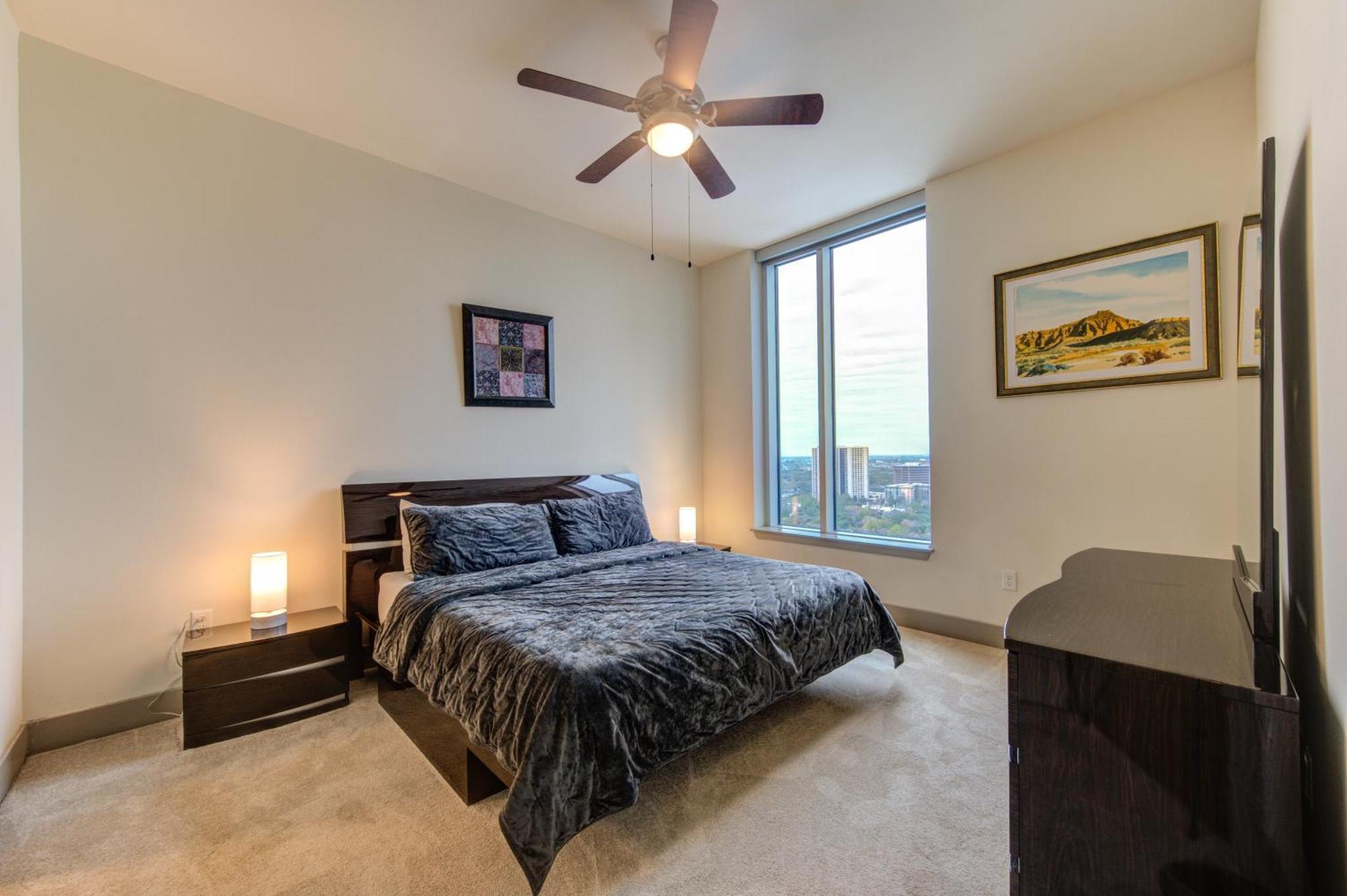 Hanover Post Oak Apartment