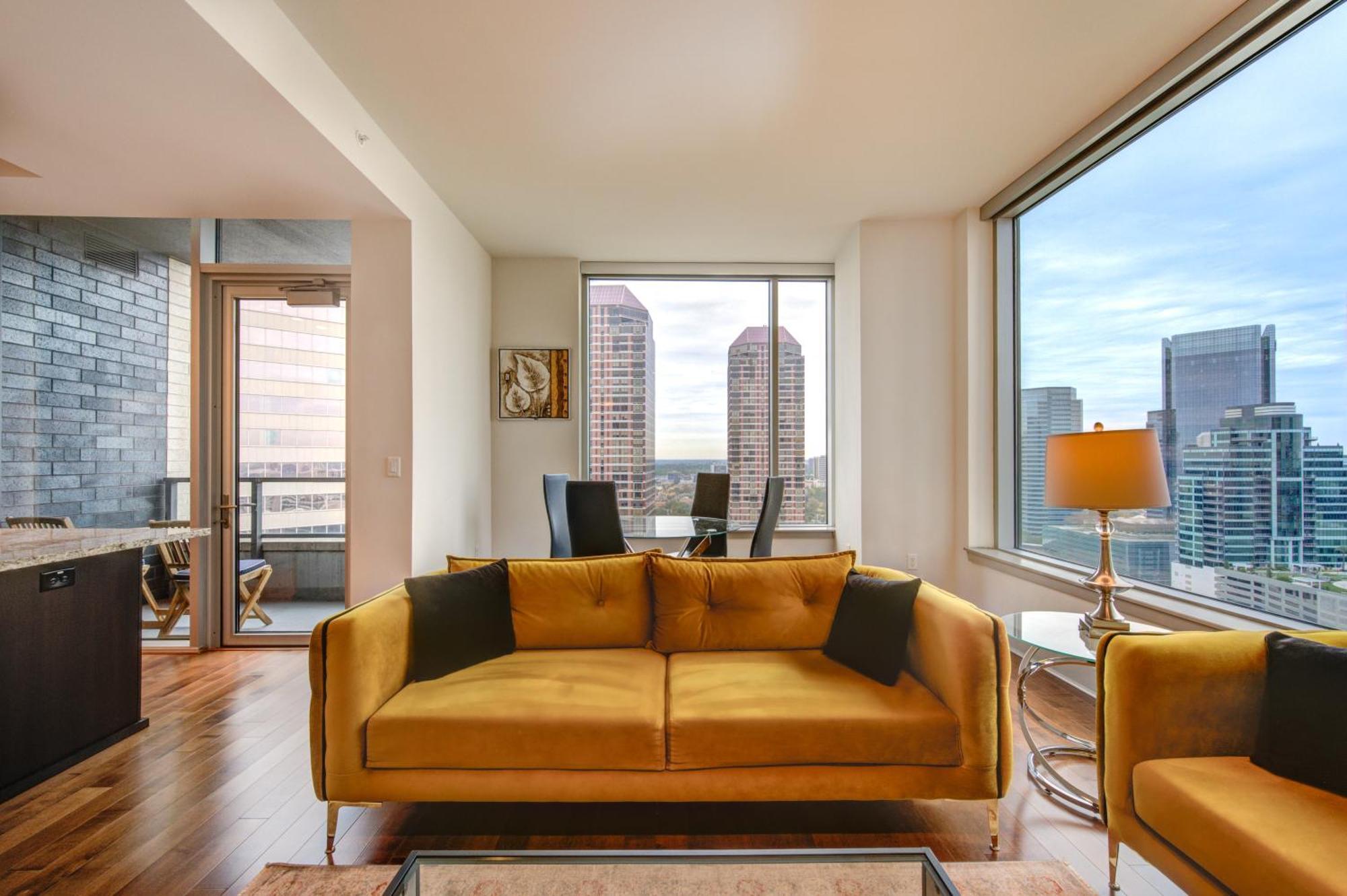 Hanover Post Oak Apartment *