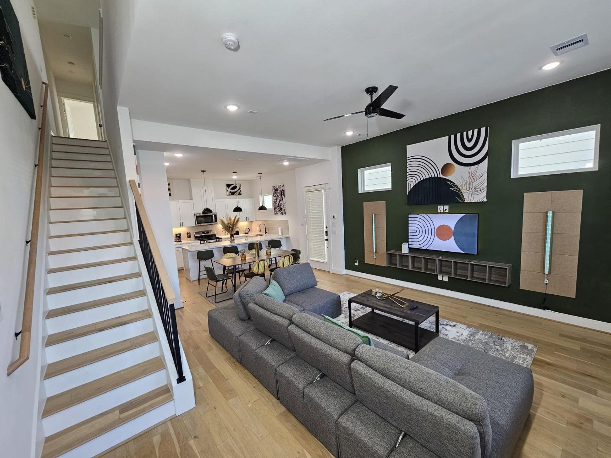 Ultimate Downtown Escape - 3br/2.5ba Sleeps 7