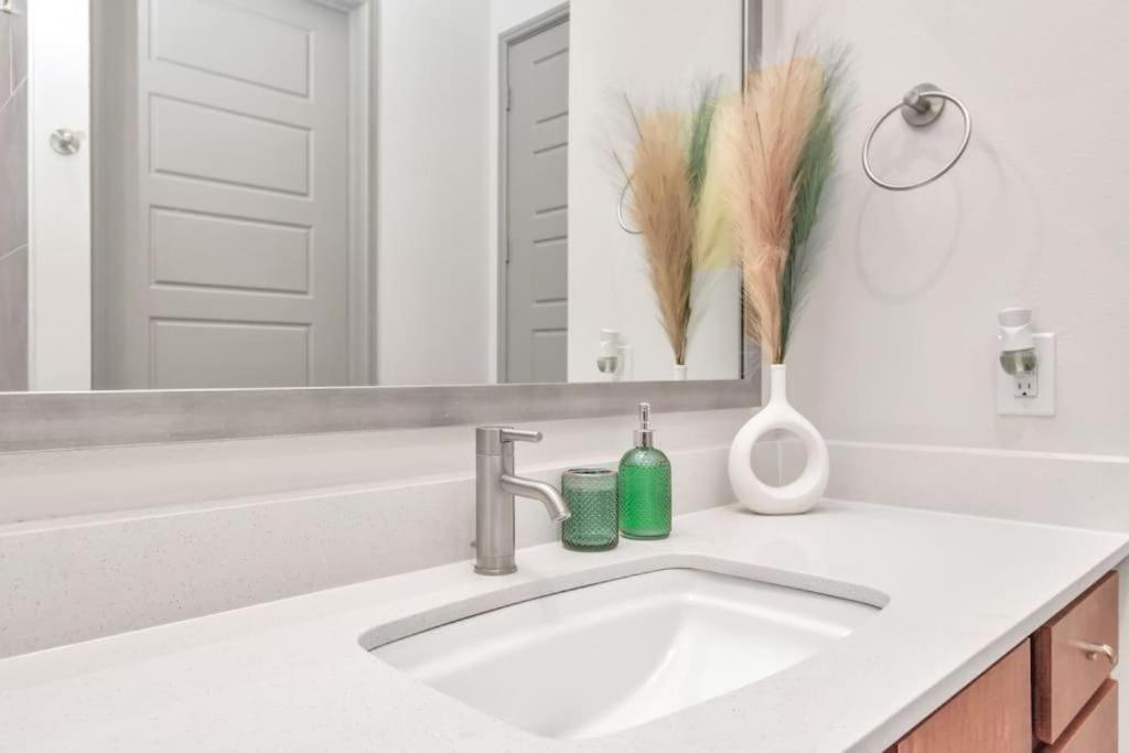 U5 Penthouse Dow Town Apartment